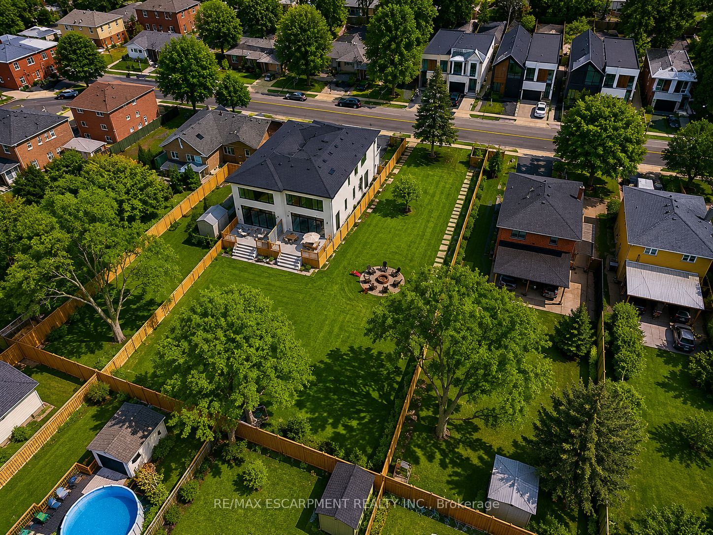 19 Broadview Avenue Property Photo 15