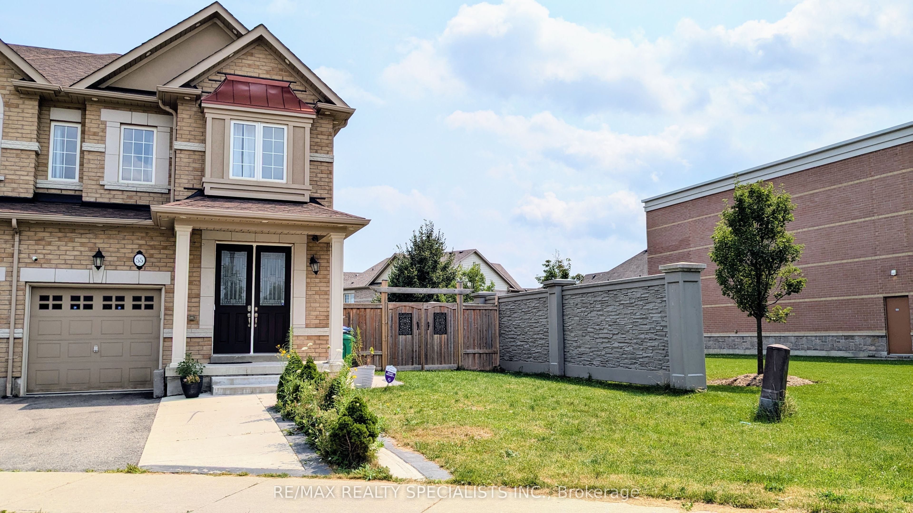 55 Dufay Road Property Photo 1