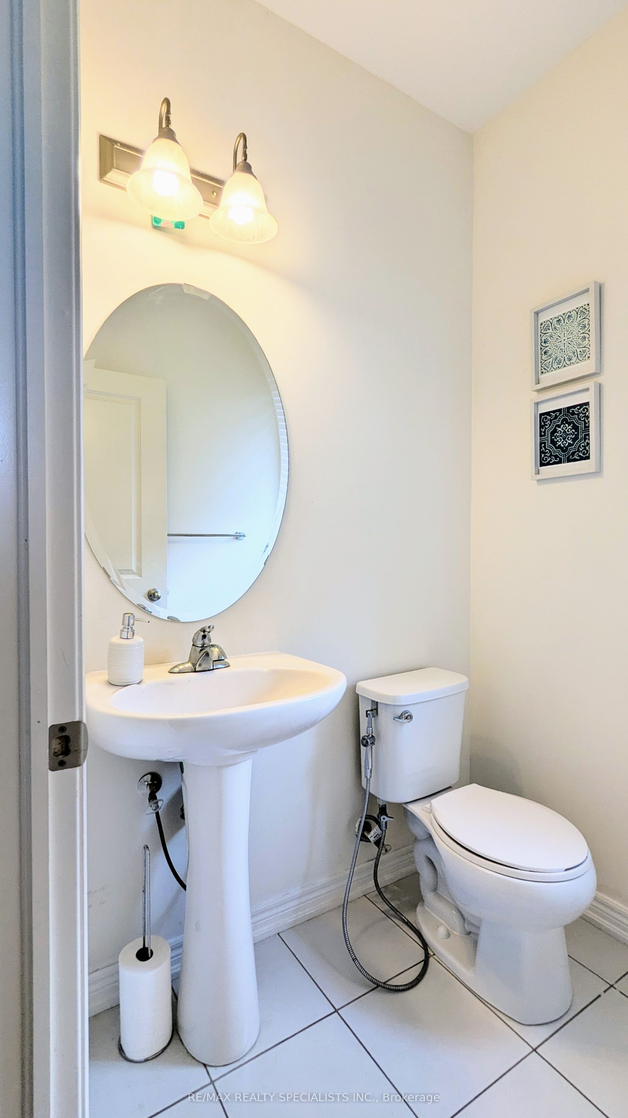 55 Dufay Road Property Photo 6