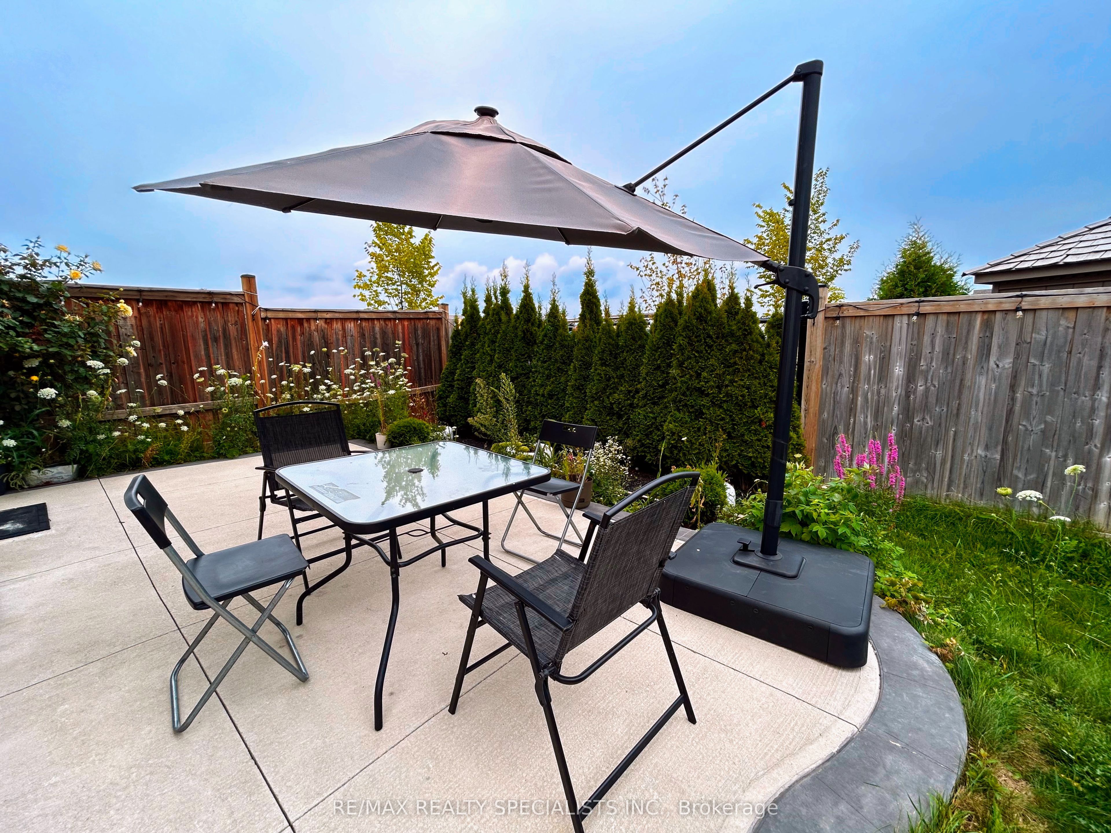 55 Dufay Road Property Photo 26