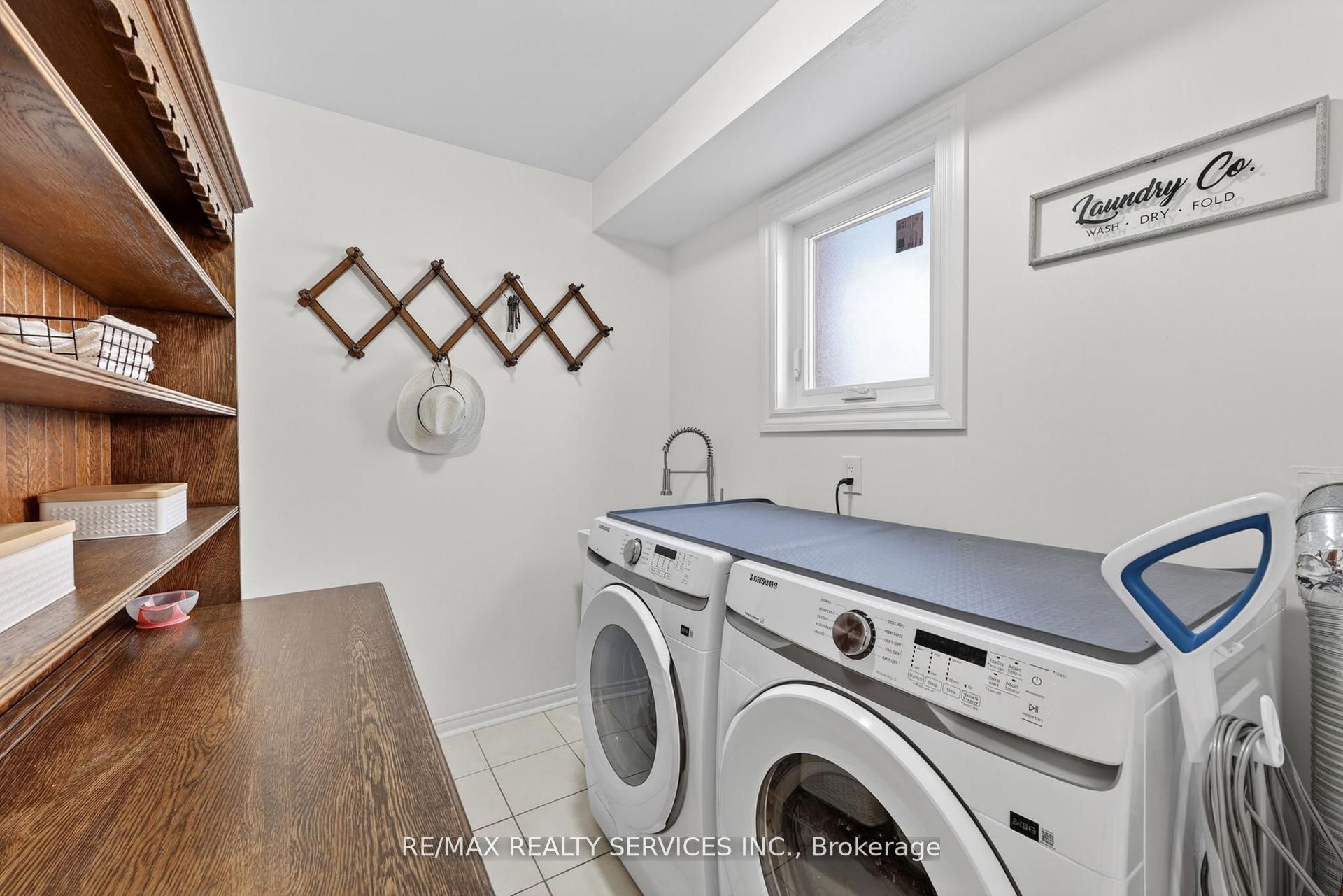 150 Royal Valley Drive Property Photo 17