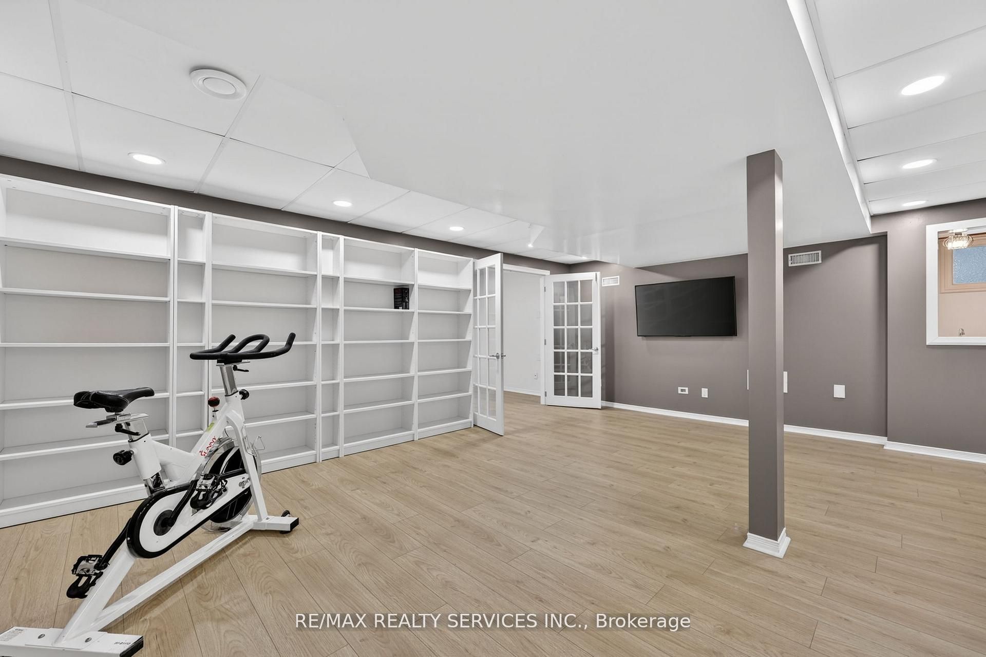 150 Royal Valley Drive Property Photo 32