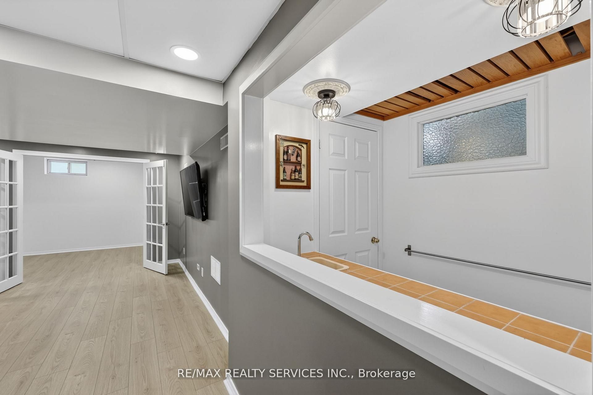 150 Royal Valley Drive Property Photo 34