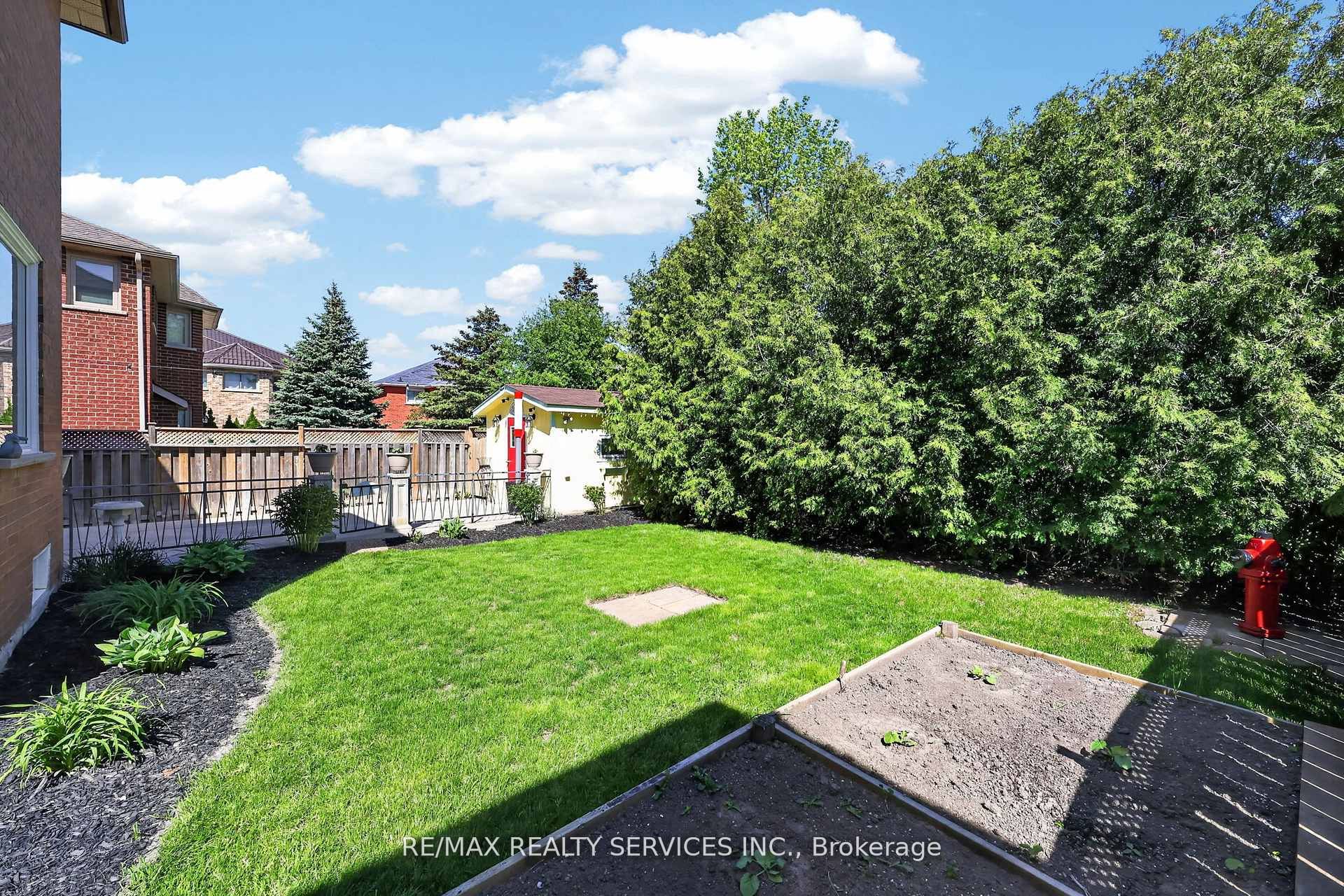 150 Royal Valley Drive Property Photo 43