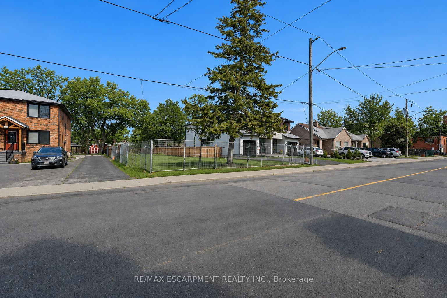 19b Broadview Avenue Property Photo 10