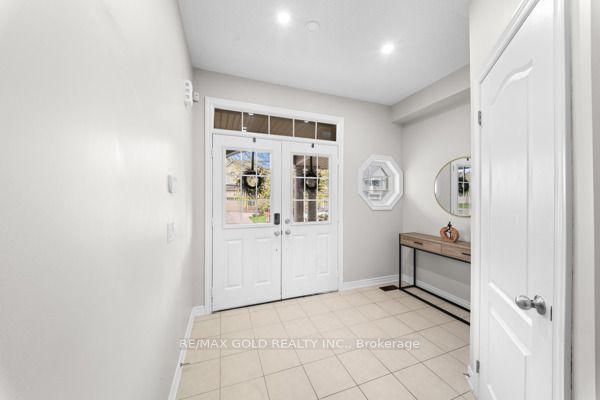 10 Rougebank Avenue Property Photo 6