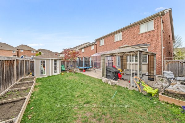 10 Rougebank Avenue Property Photo 45