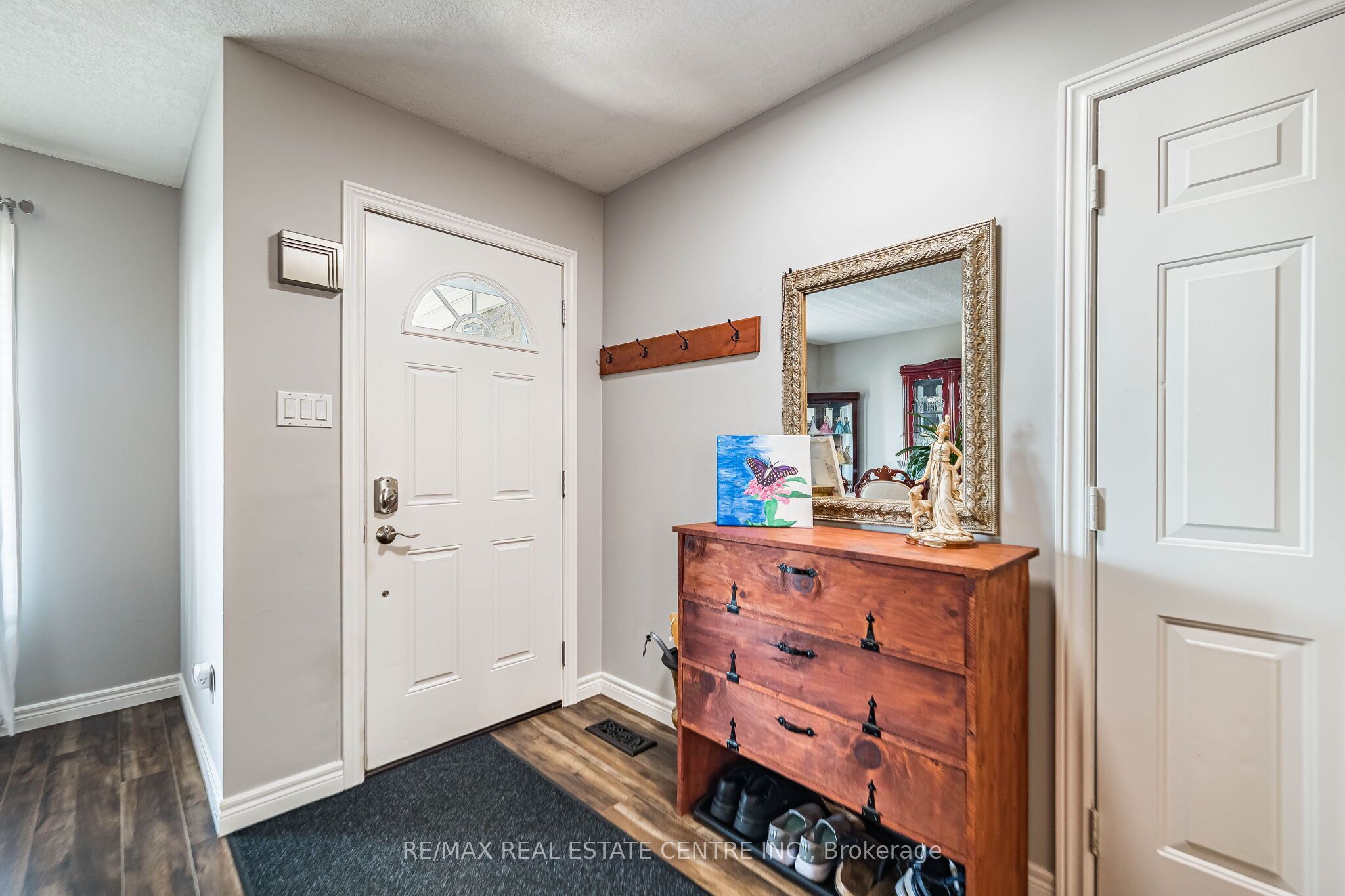 267 Montgomery Boulevard Property Photo 6