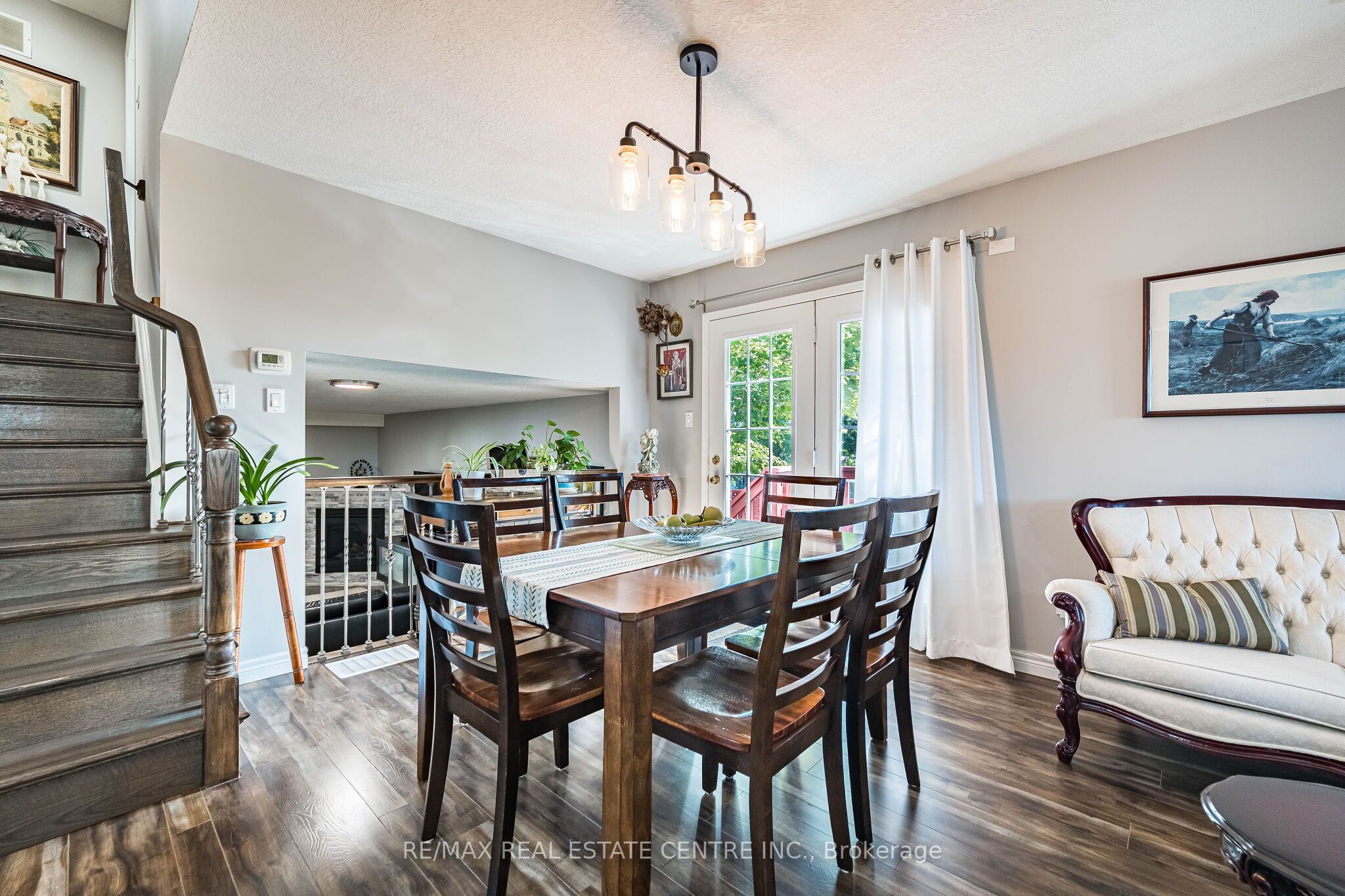 267 Montgomery Boulevard Property Photo 12