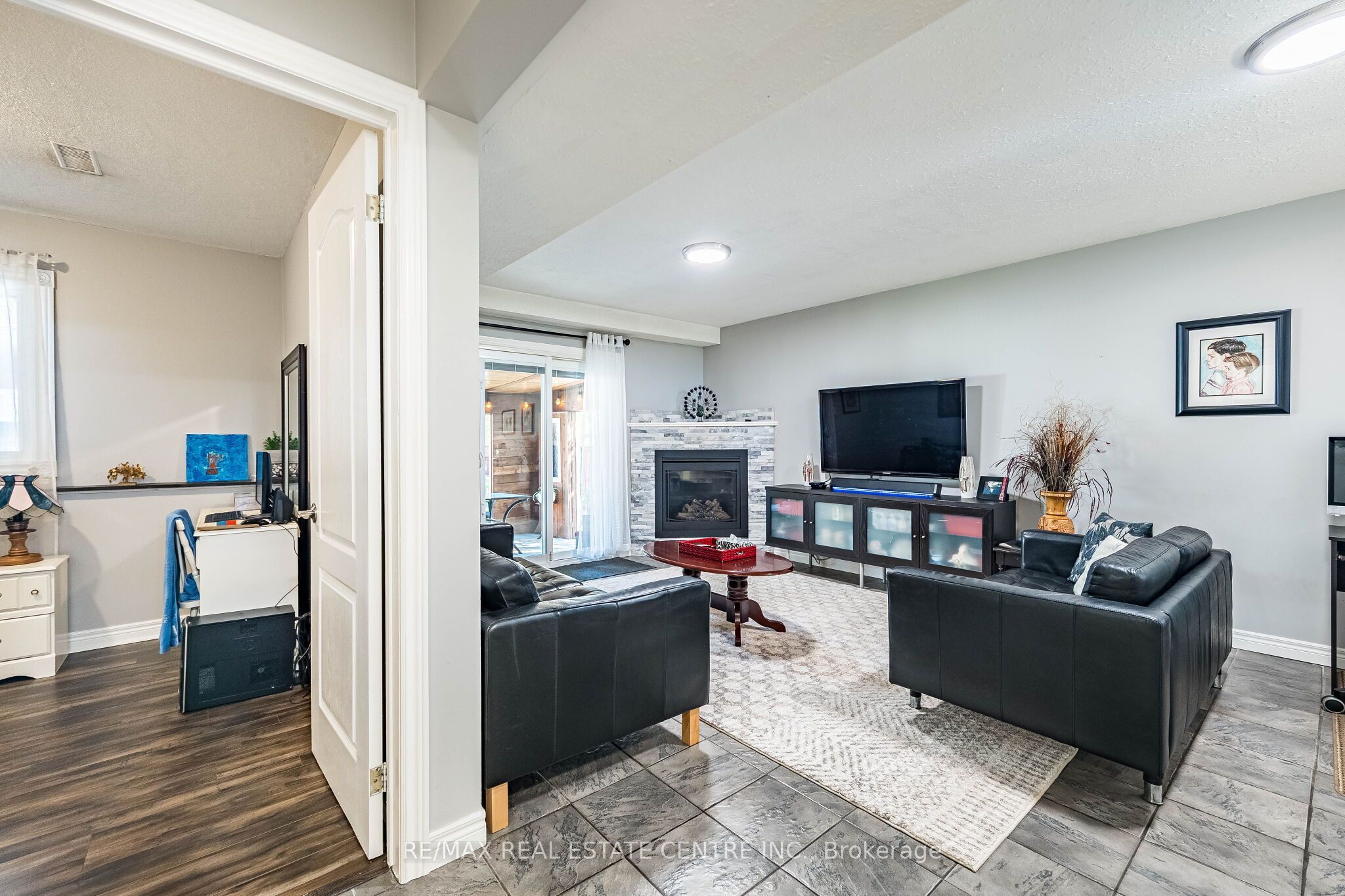 267 Montgomery Boulevard Property Photo 23