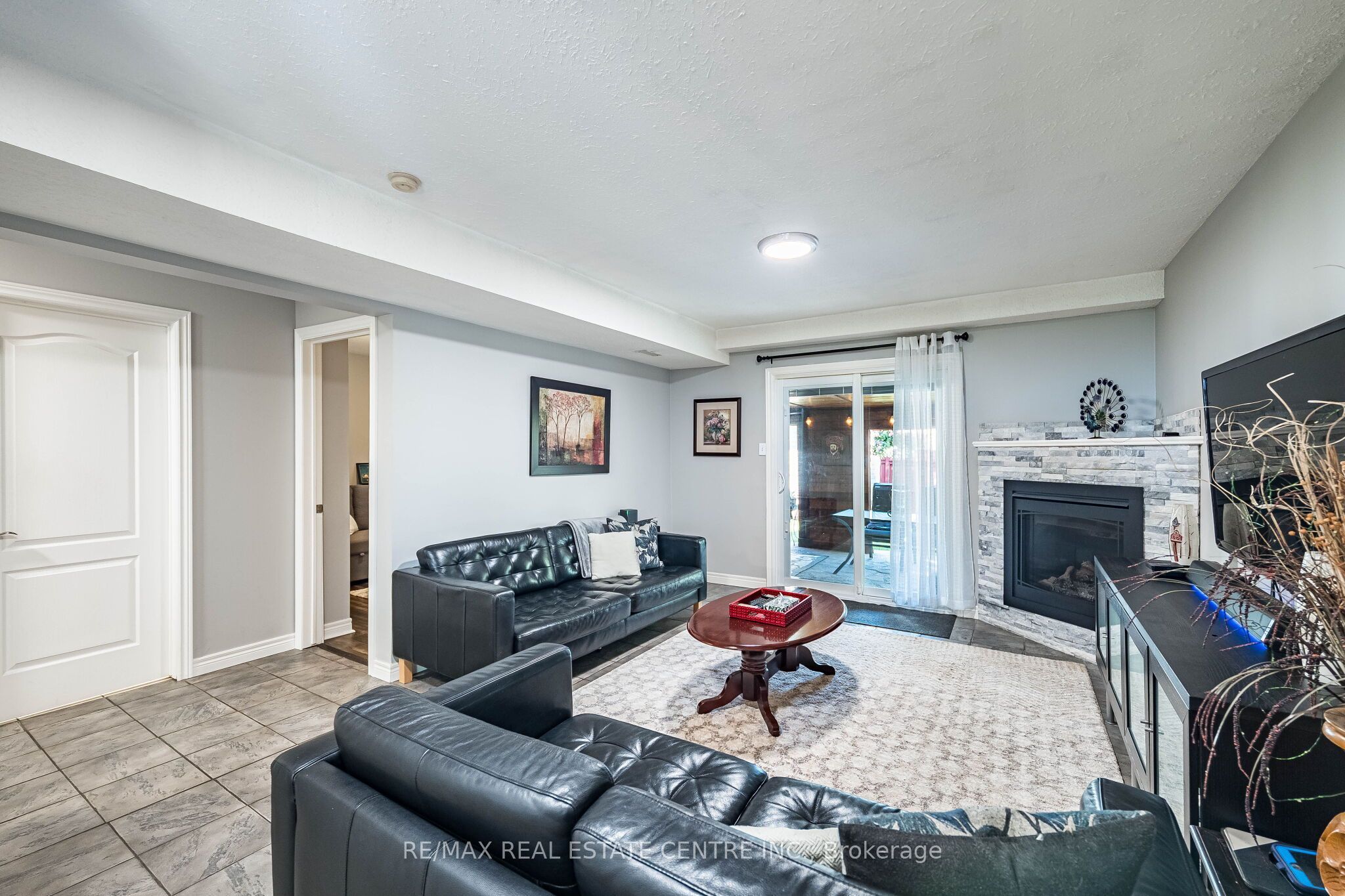 267 Montgomery Boulevard Property Photo 24