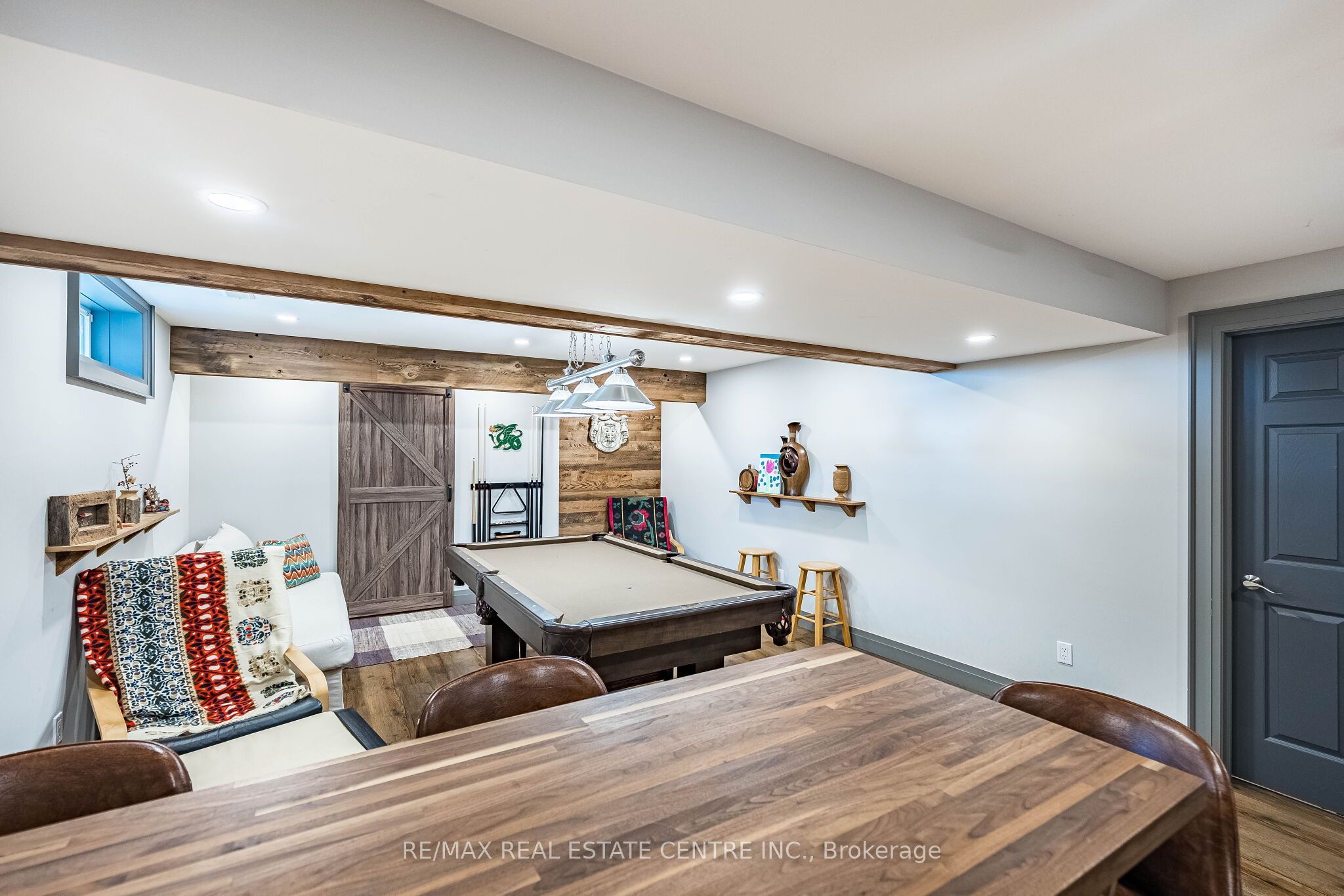 267 Montgomery Boulevard Property Photo 32