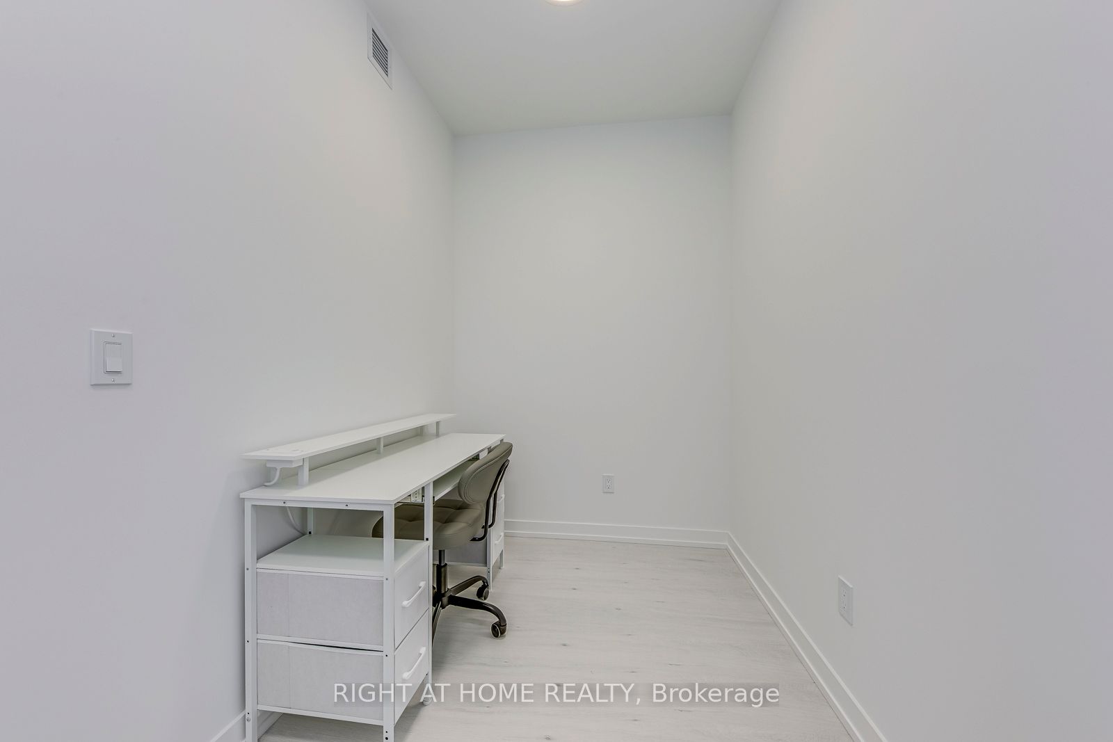 2501 Saw Whet Boulevard 538 Property Photo 8