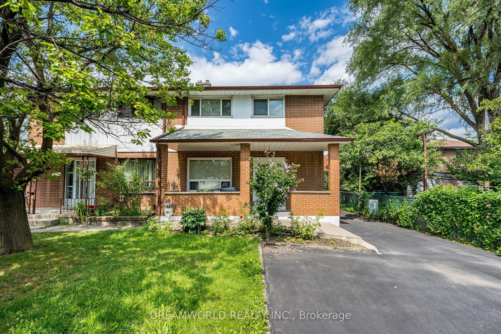 24 Whitburn Crescent