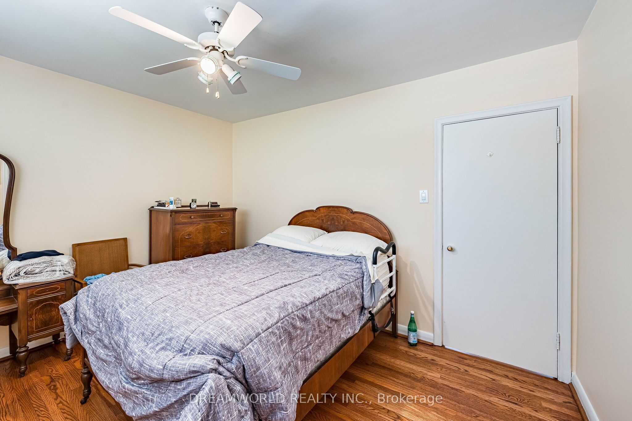 24 Whitburn Crescent Property Photo 22