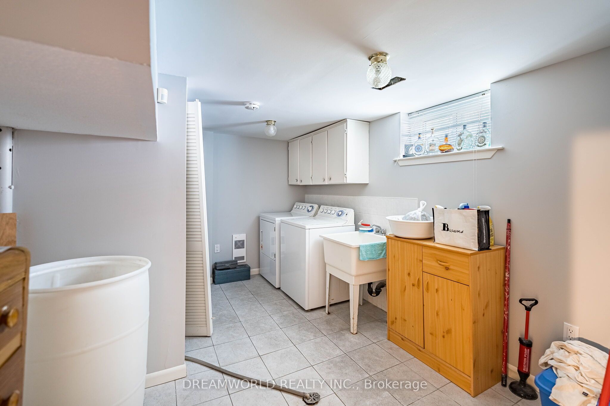 24 Whitburn Crescent Property Photo 35