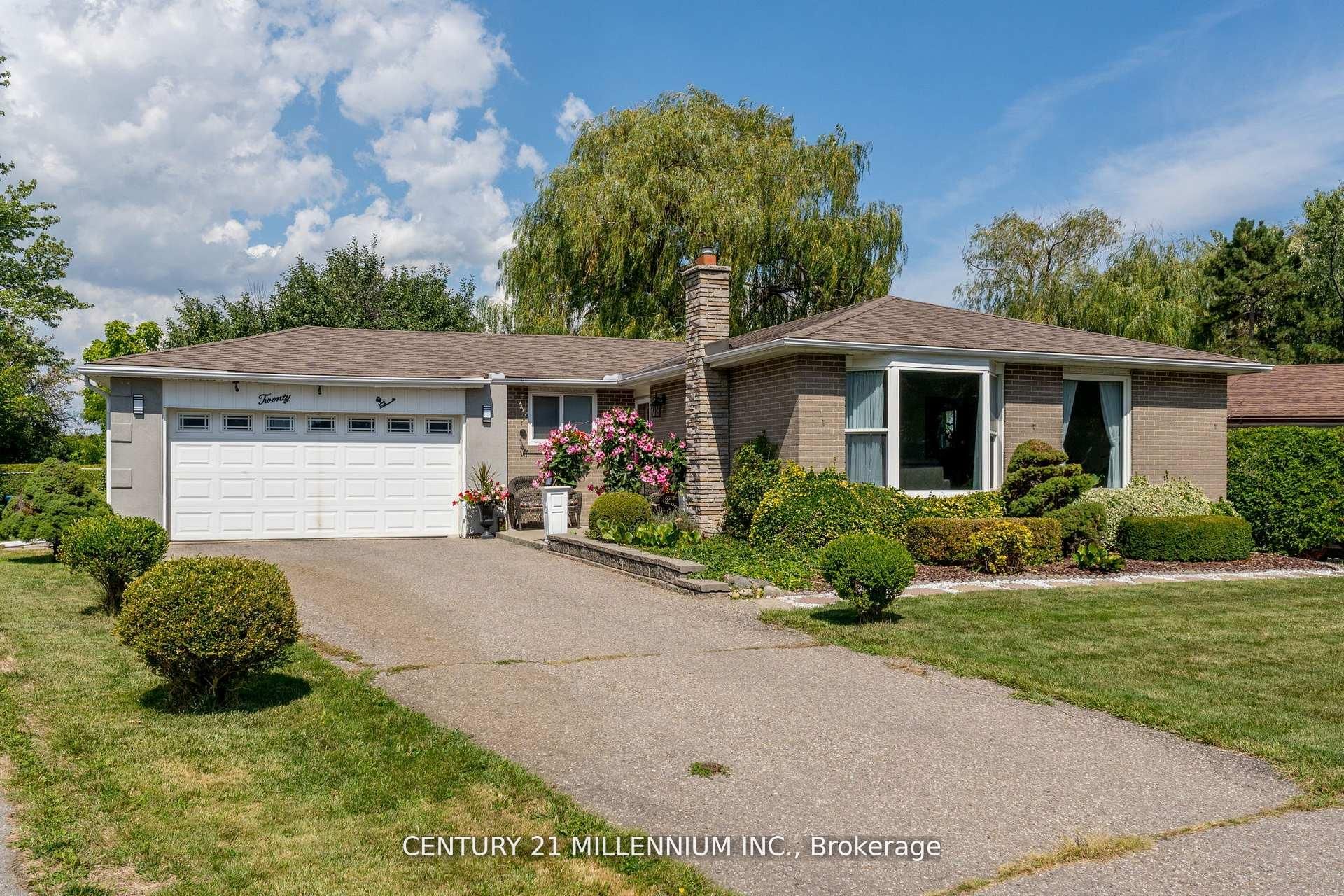 20 Dunblaine Crescent Property Photo 2