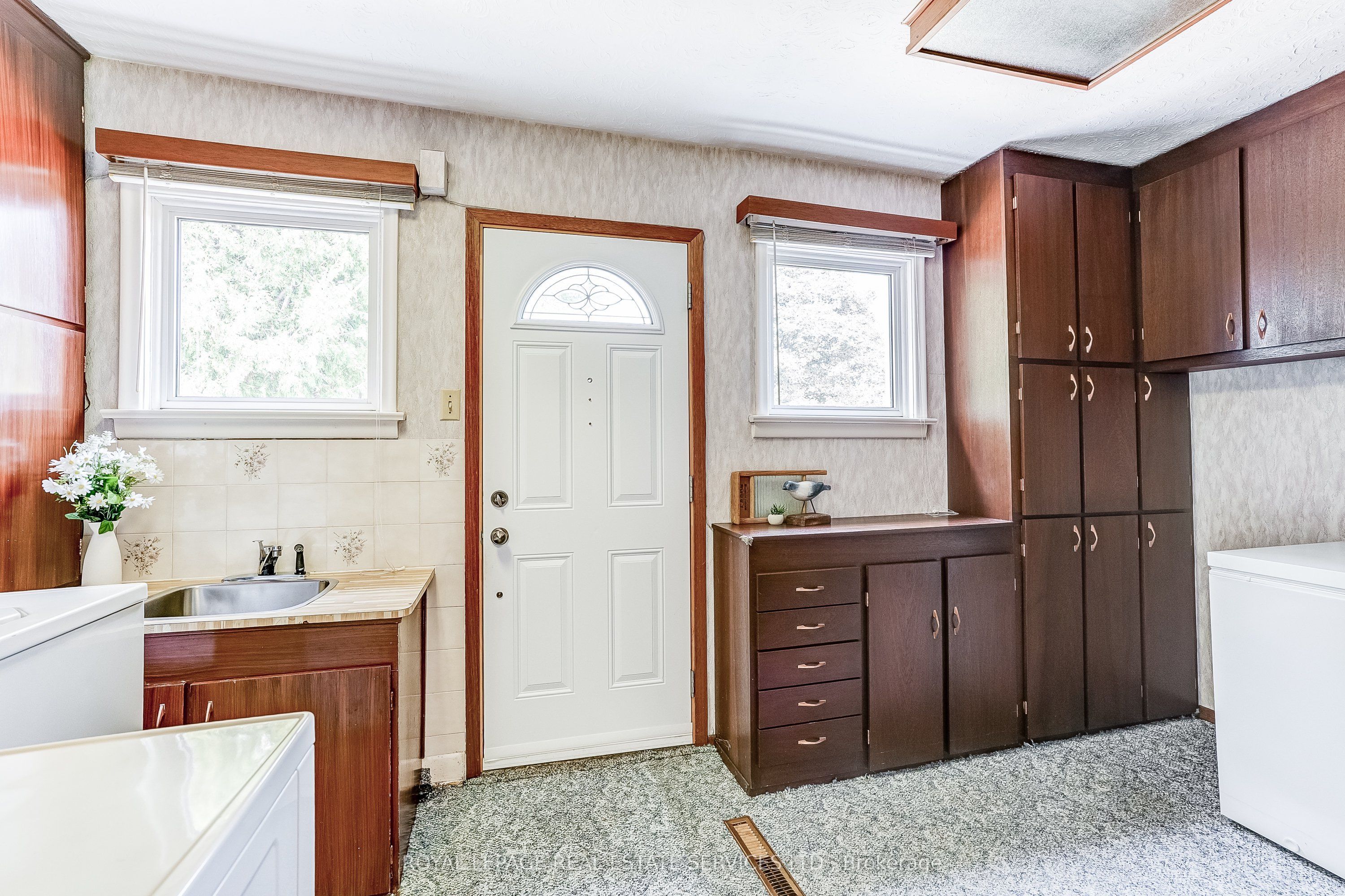 4 Sora Drive Property Photo 17
