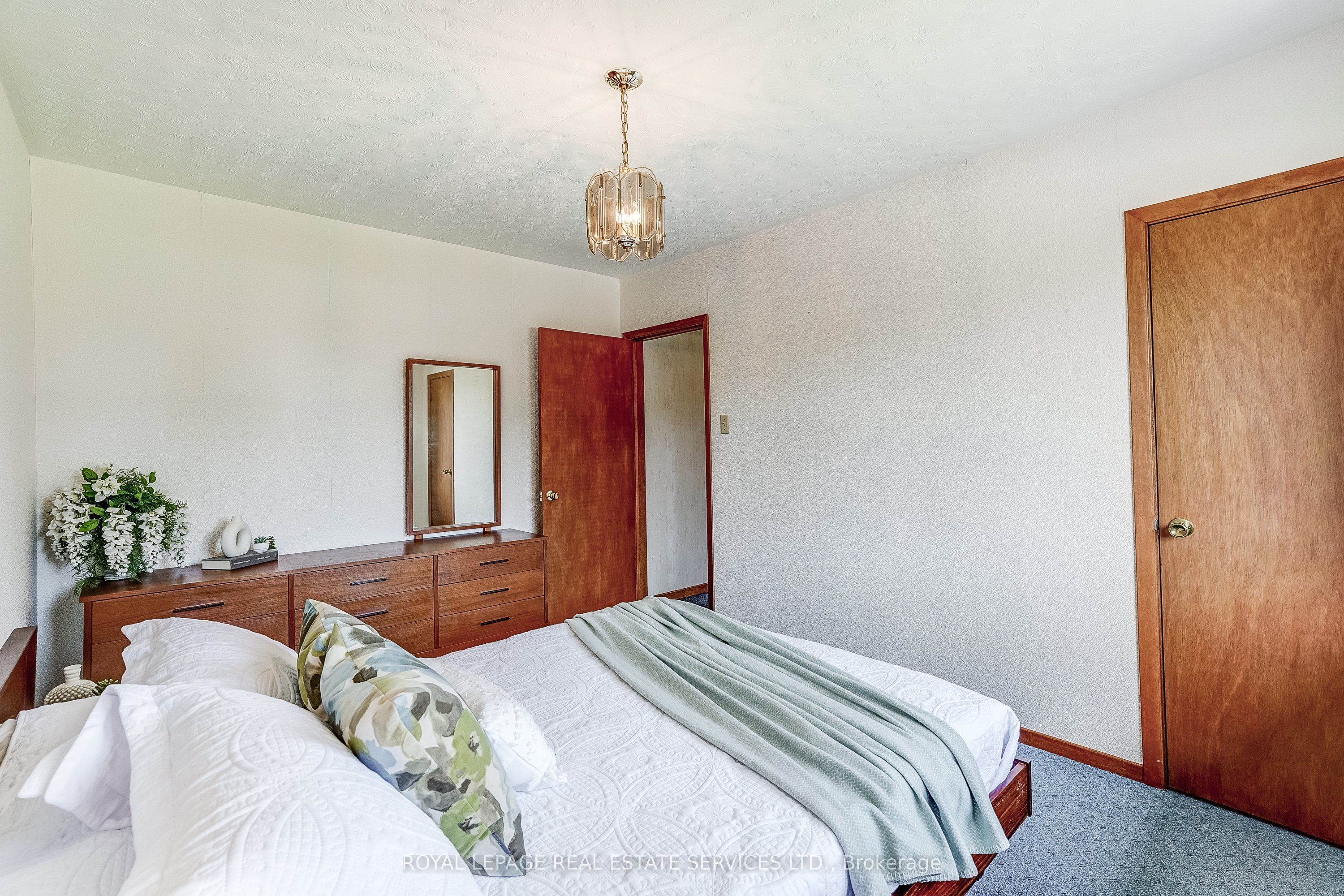 4 Sora Drive Property Photo 20