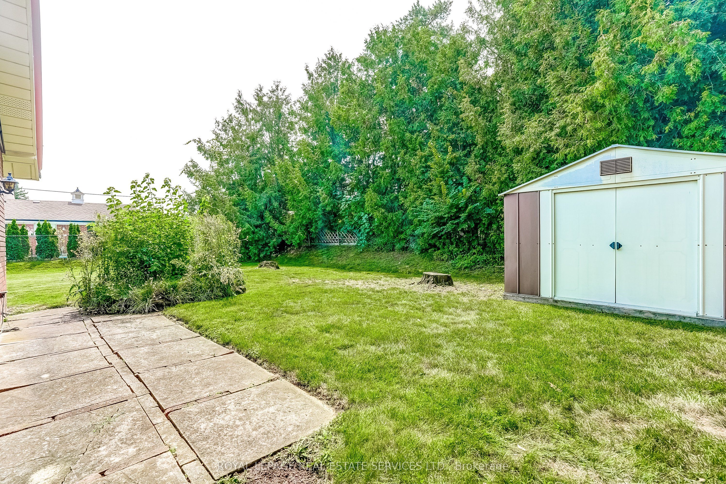 4 Sora Drive Property Photo 32