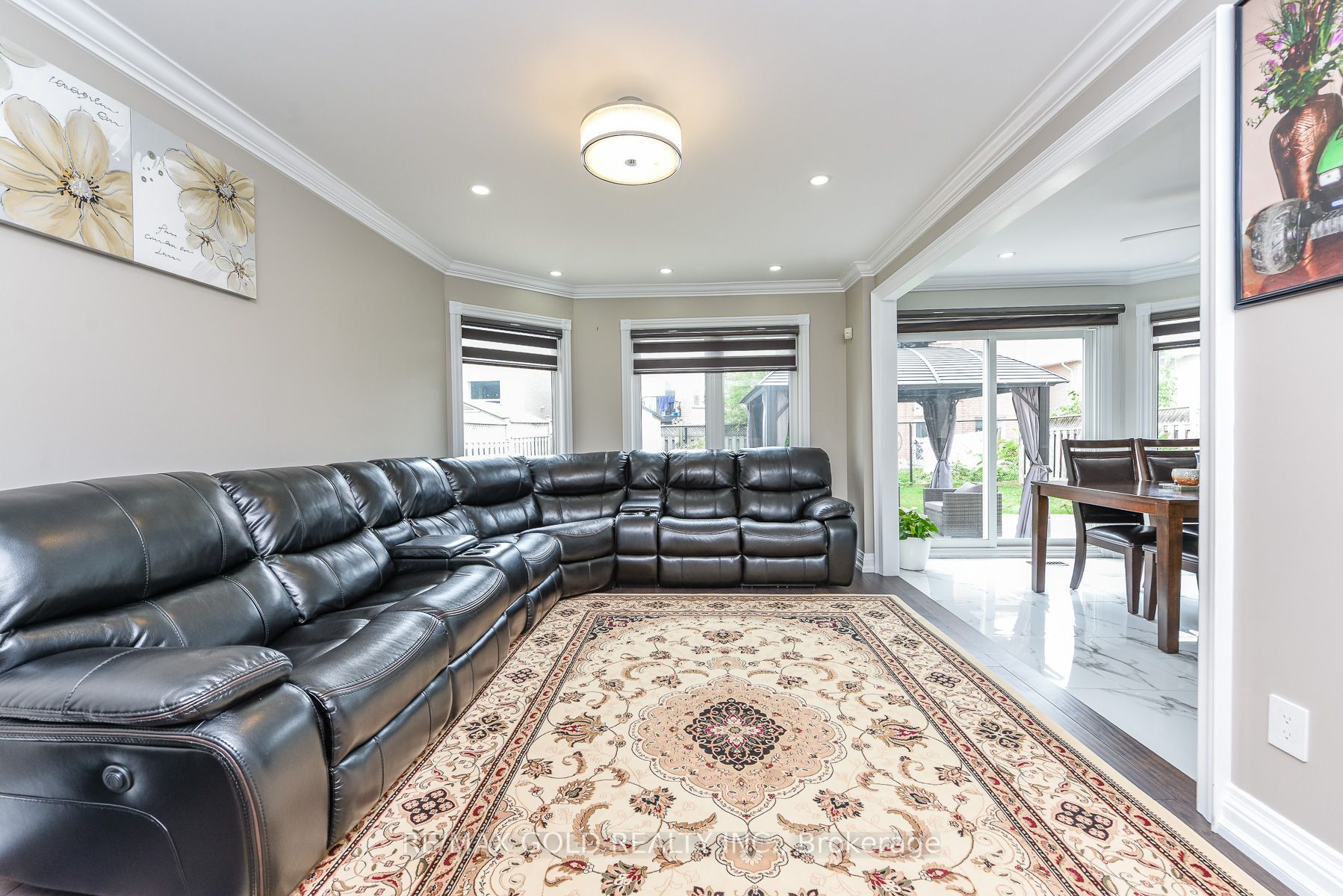 72 Rainforest Drive Property Photo 12