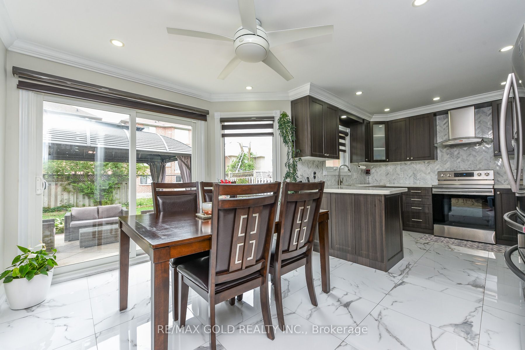 72 Rainforest Drive Property Photo 14