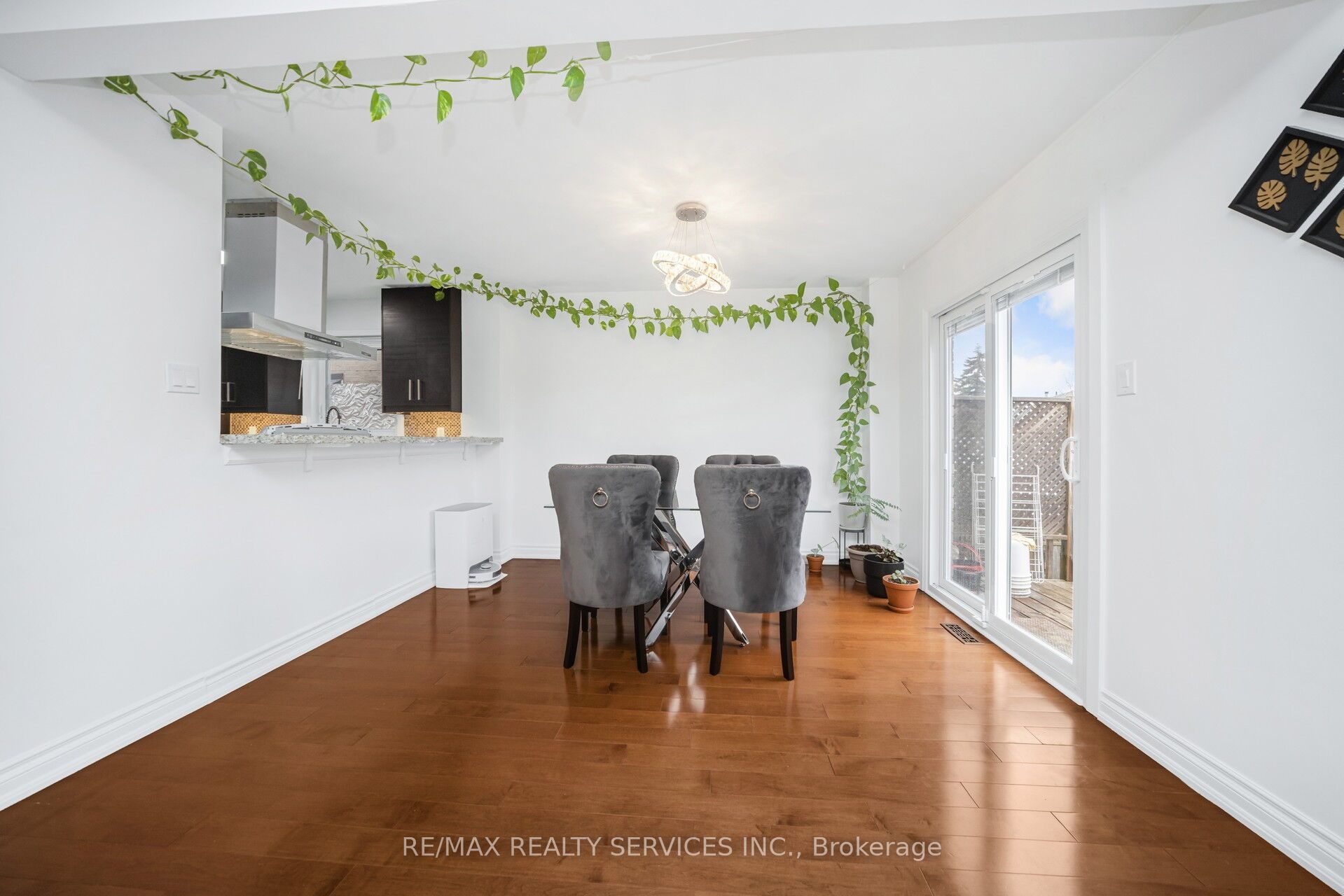 19 Wayne Nicol Drive Property Photo 8