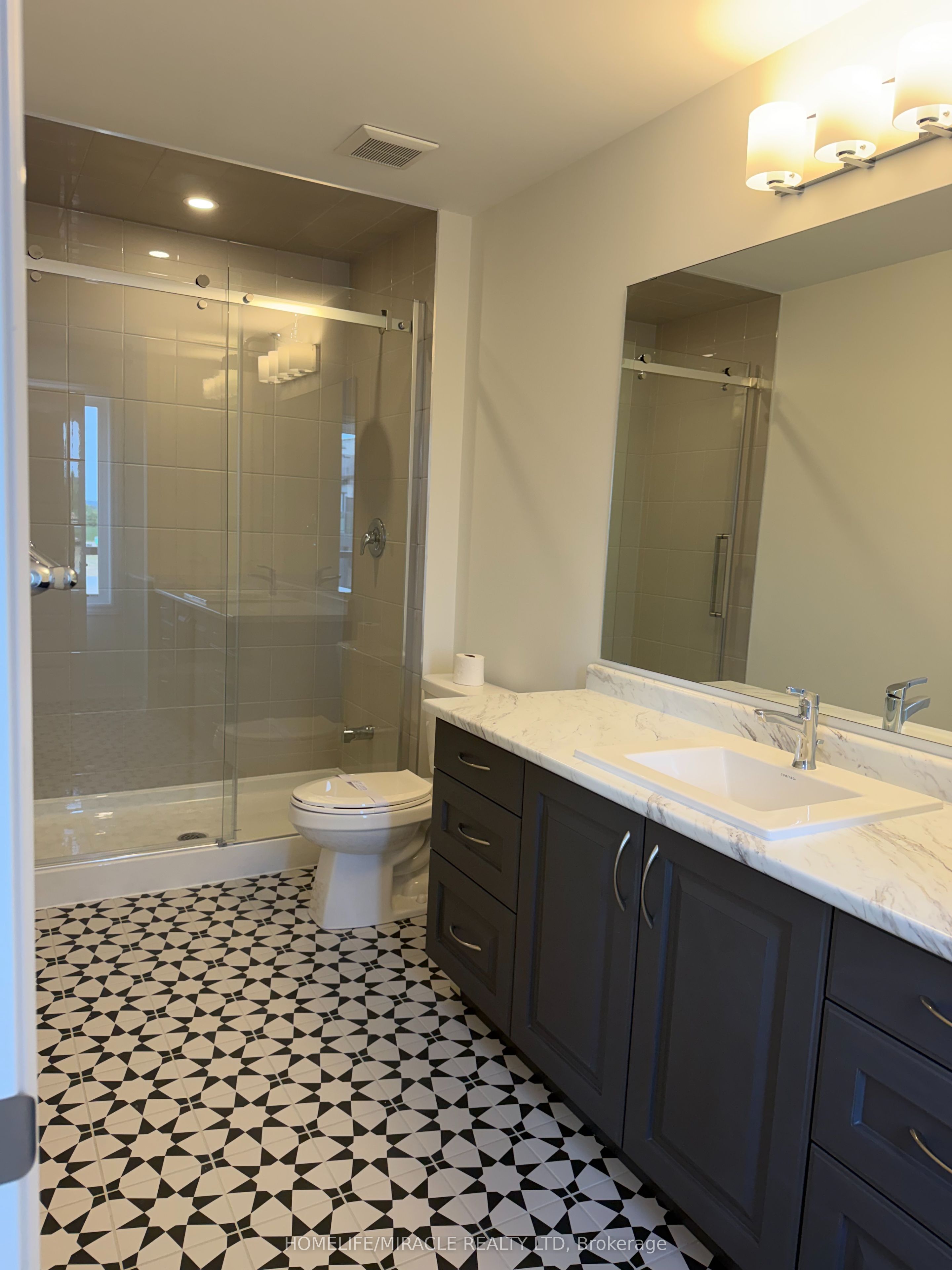 70 Thornbird Crescent Property Photo 11