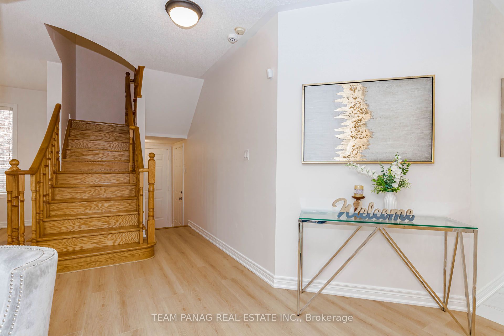 7 Village Lake Crescent Property Photo 6