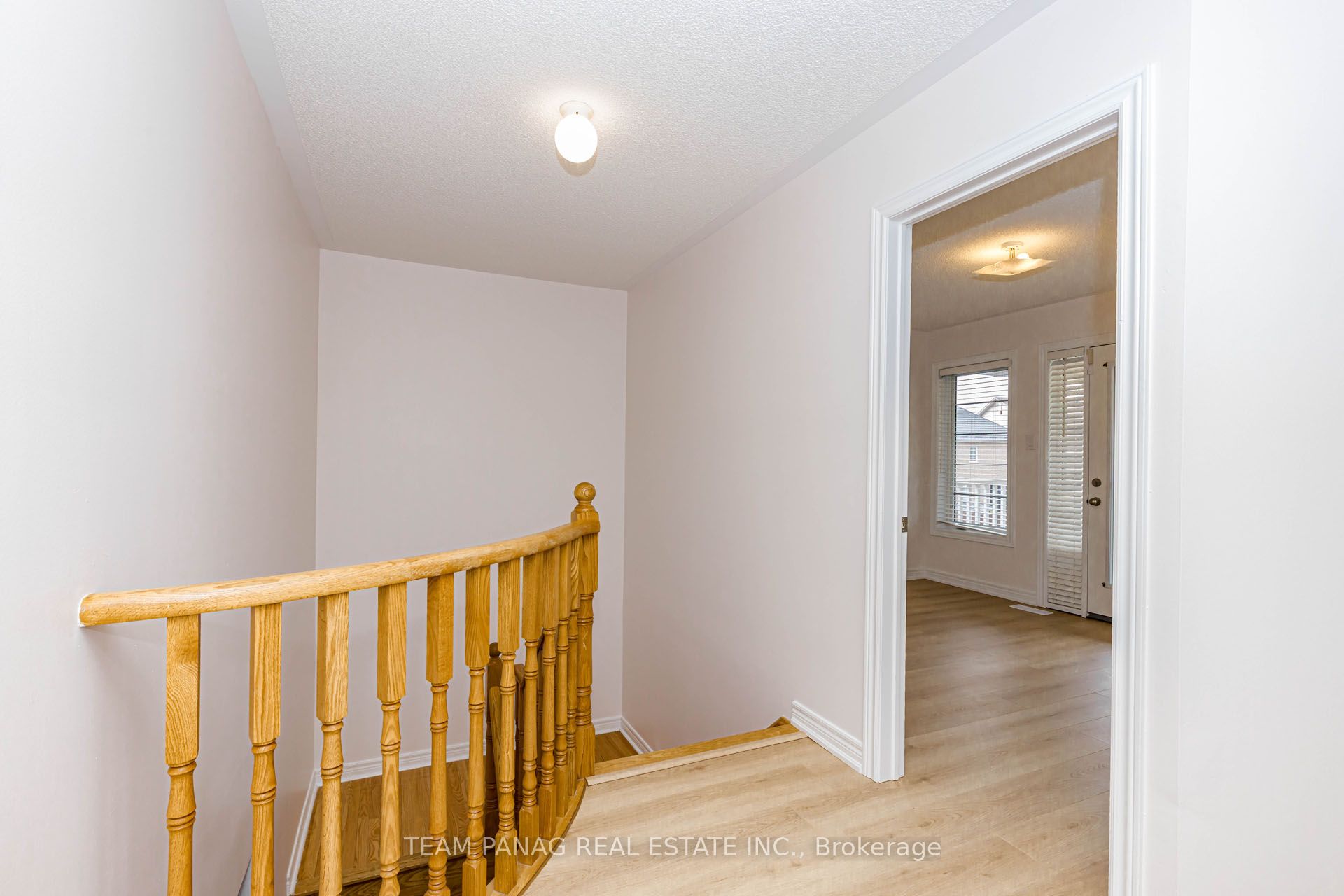 7 Village Lake Crescent Property Photo 37