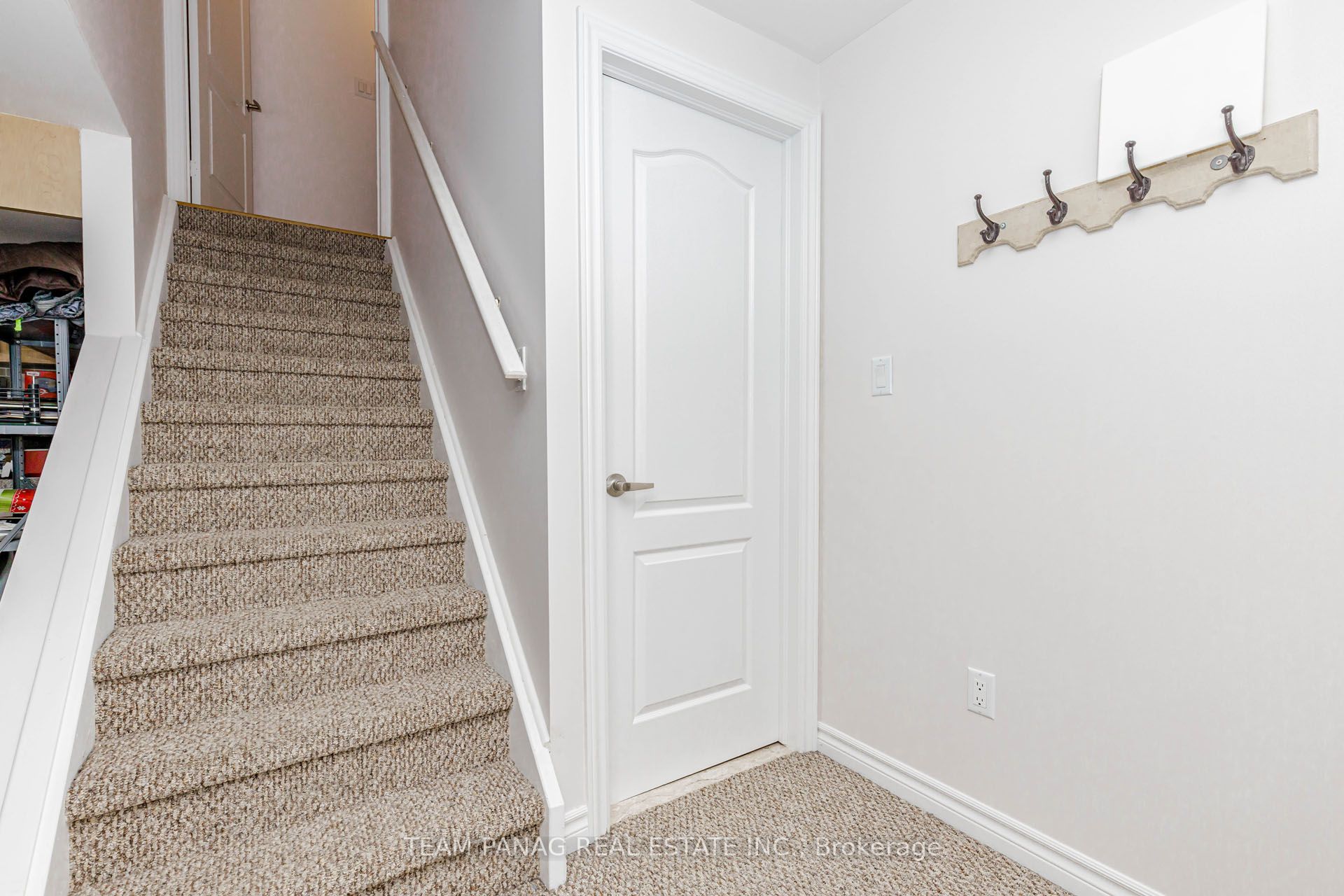 7 Village Lake Crescent Property Photo 45