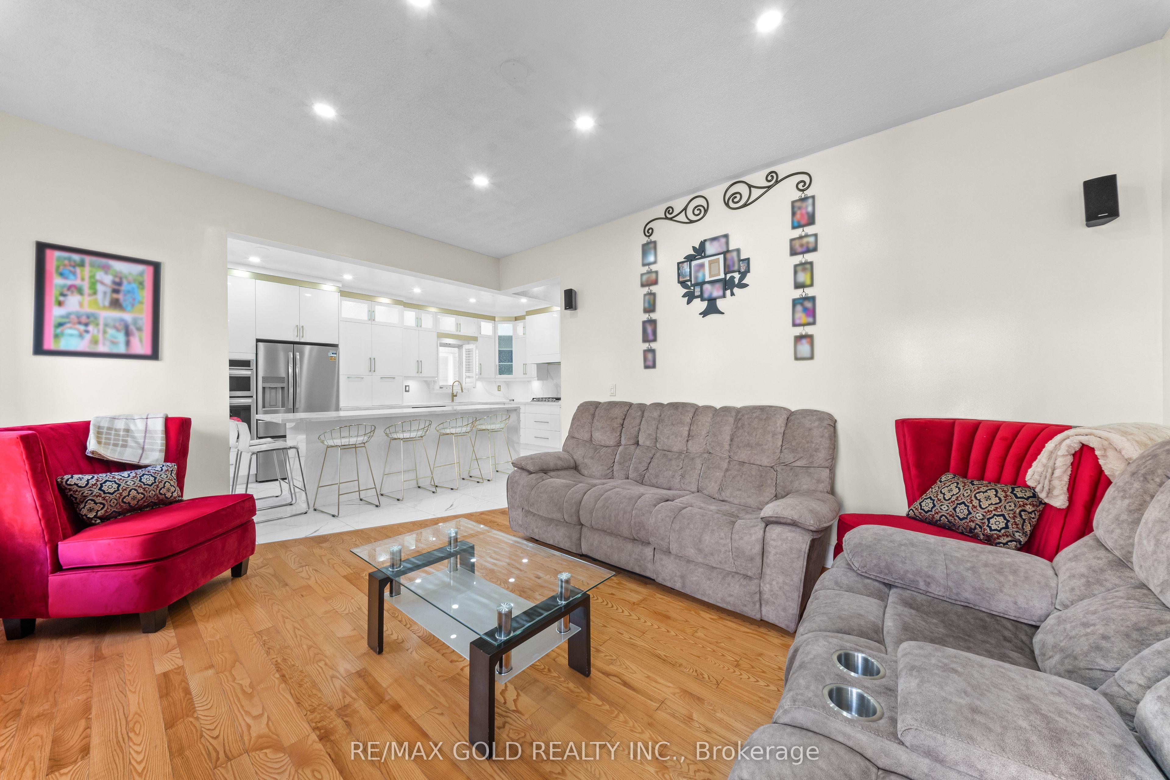 19 Attview Crescent Property Photo 11