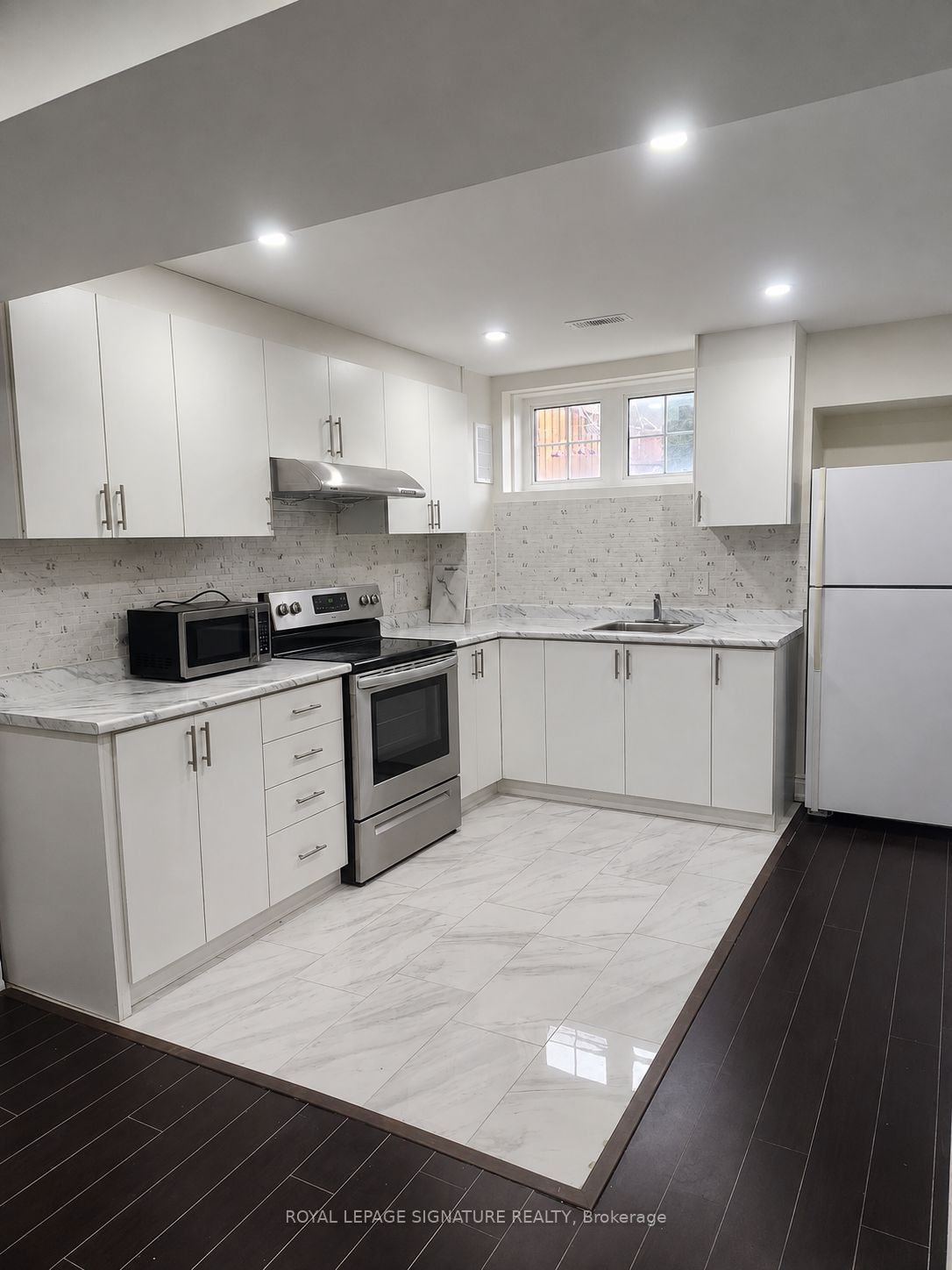 404 Nairn Circle Basement Property Photo 1