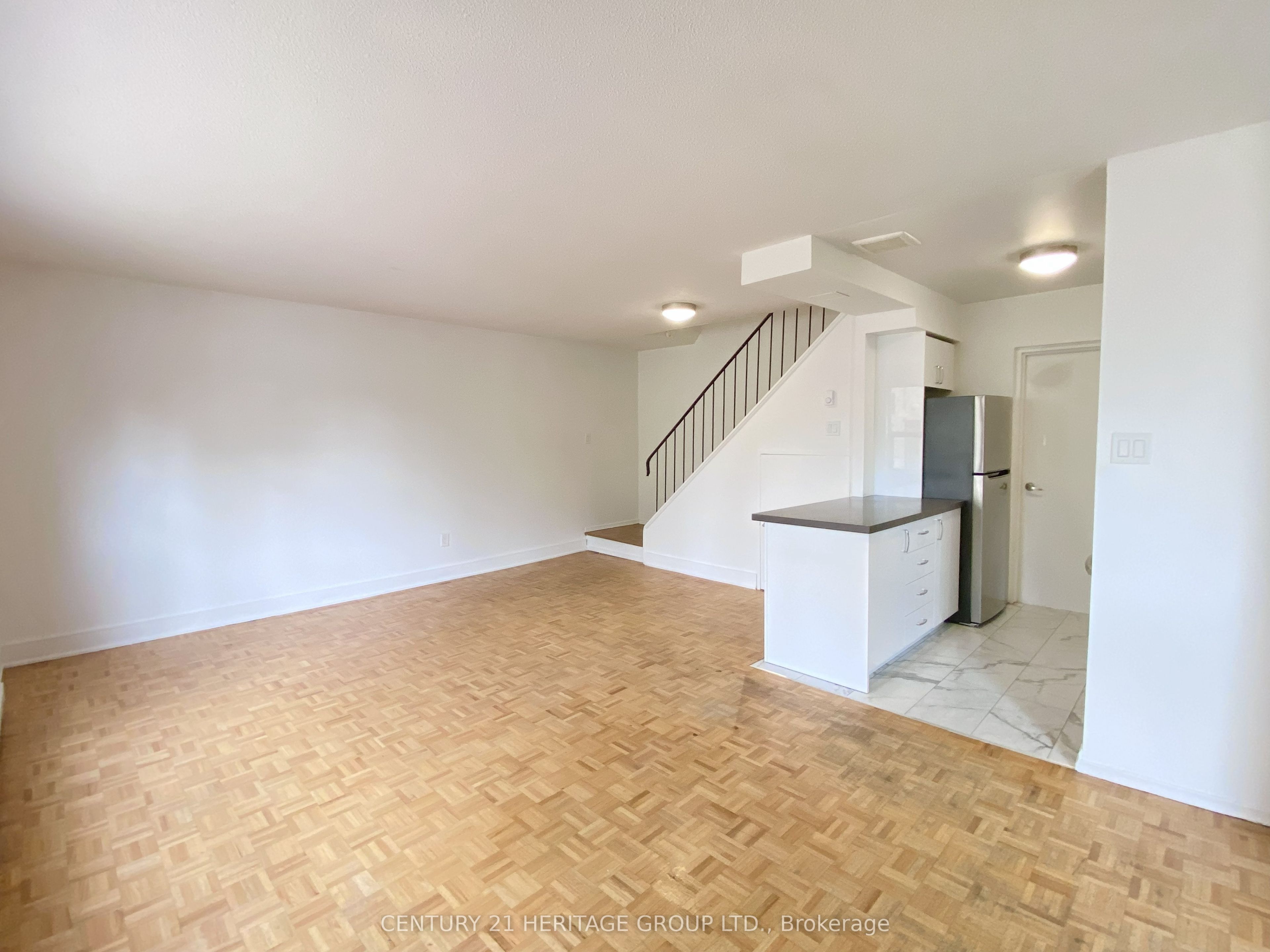 7555 Goreway Drive 155 Property Photo 3