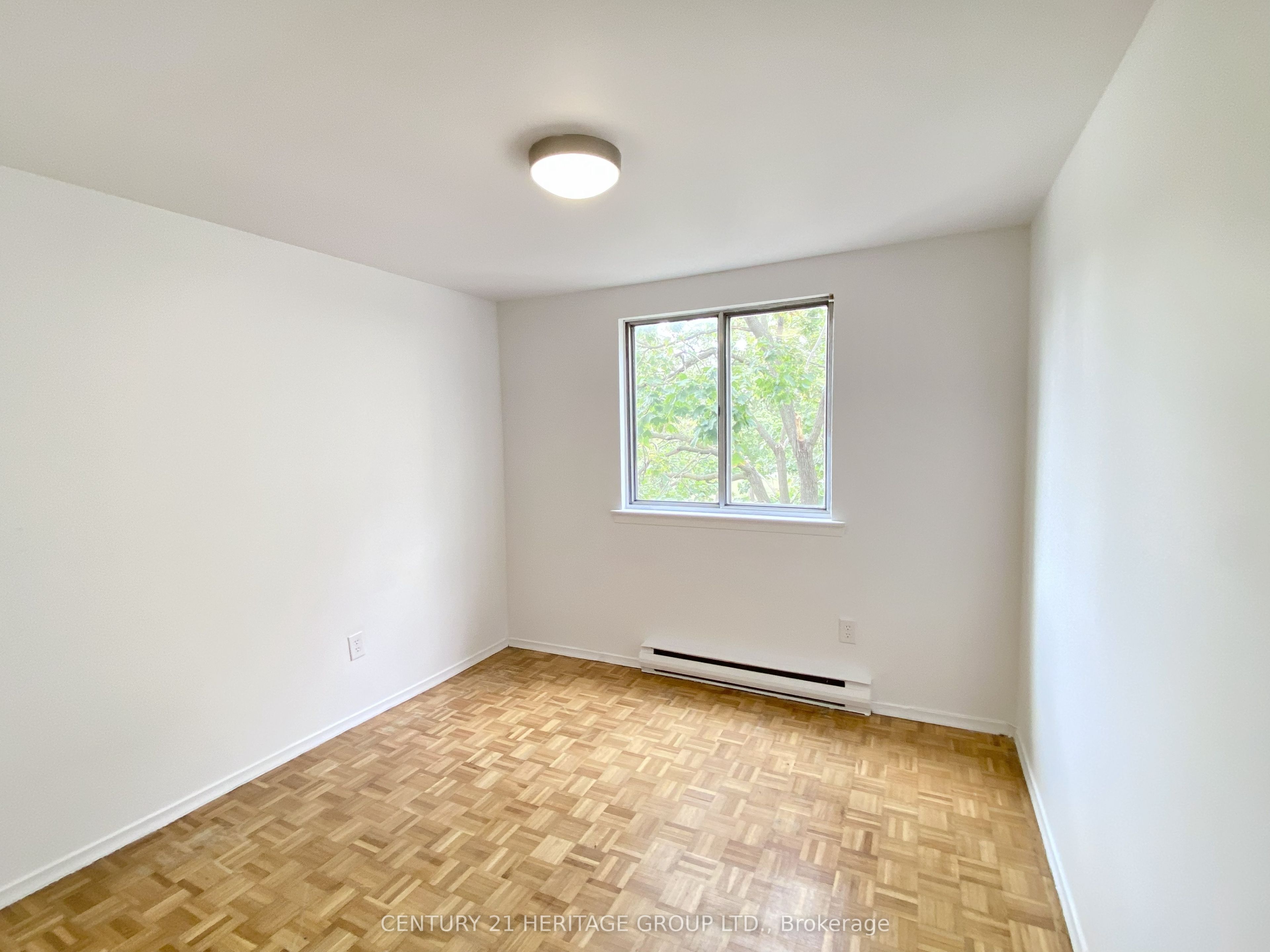 7555 Goreway Drive 155 Property Photo 10