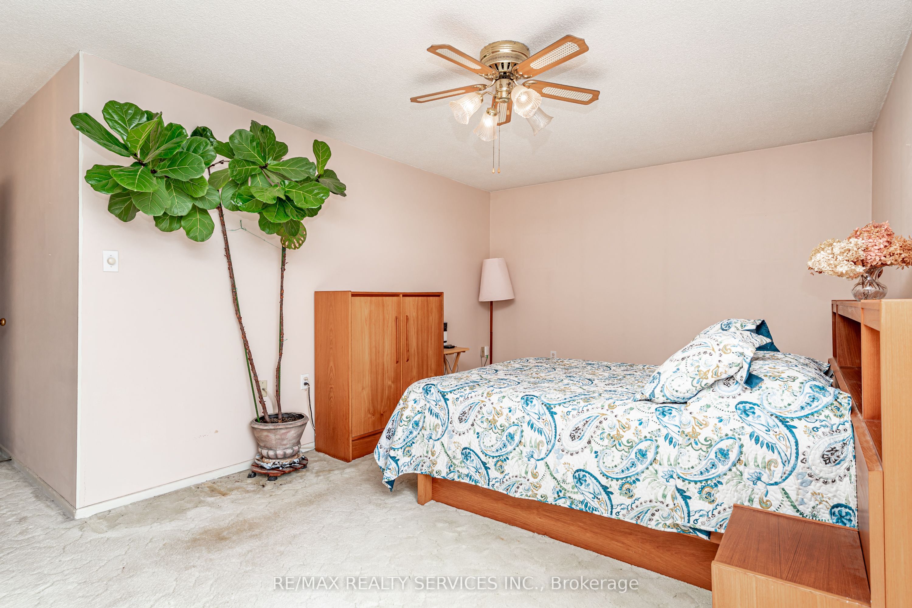 18 Knightsbridge Road 2102 Property Photo 23