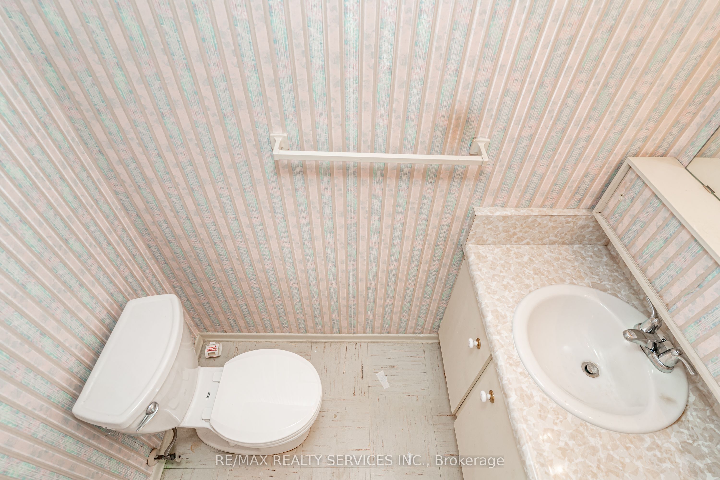 18 Knightsbridge Road 2102 Property Photo 25