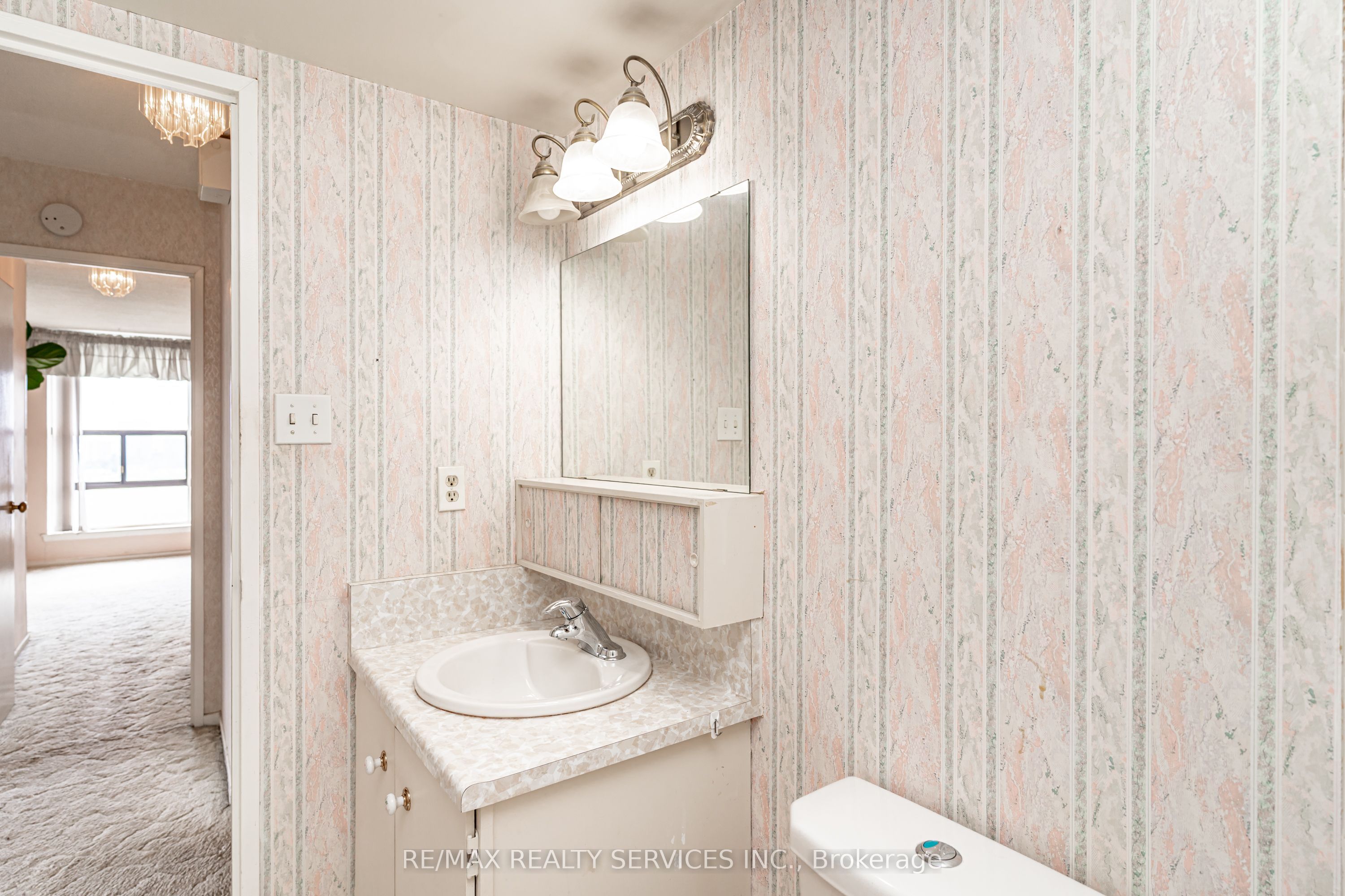 18 Knightsbridge Road 2102 Property Photo 29