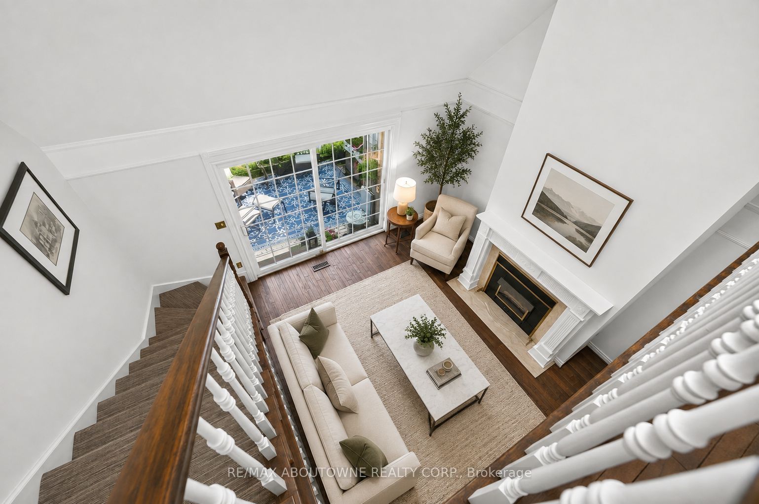 461 Blathwayte Lane Property Photo 11