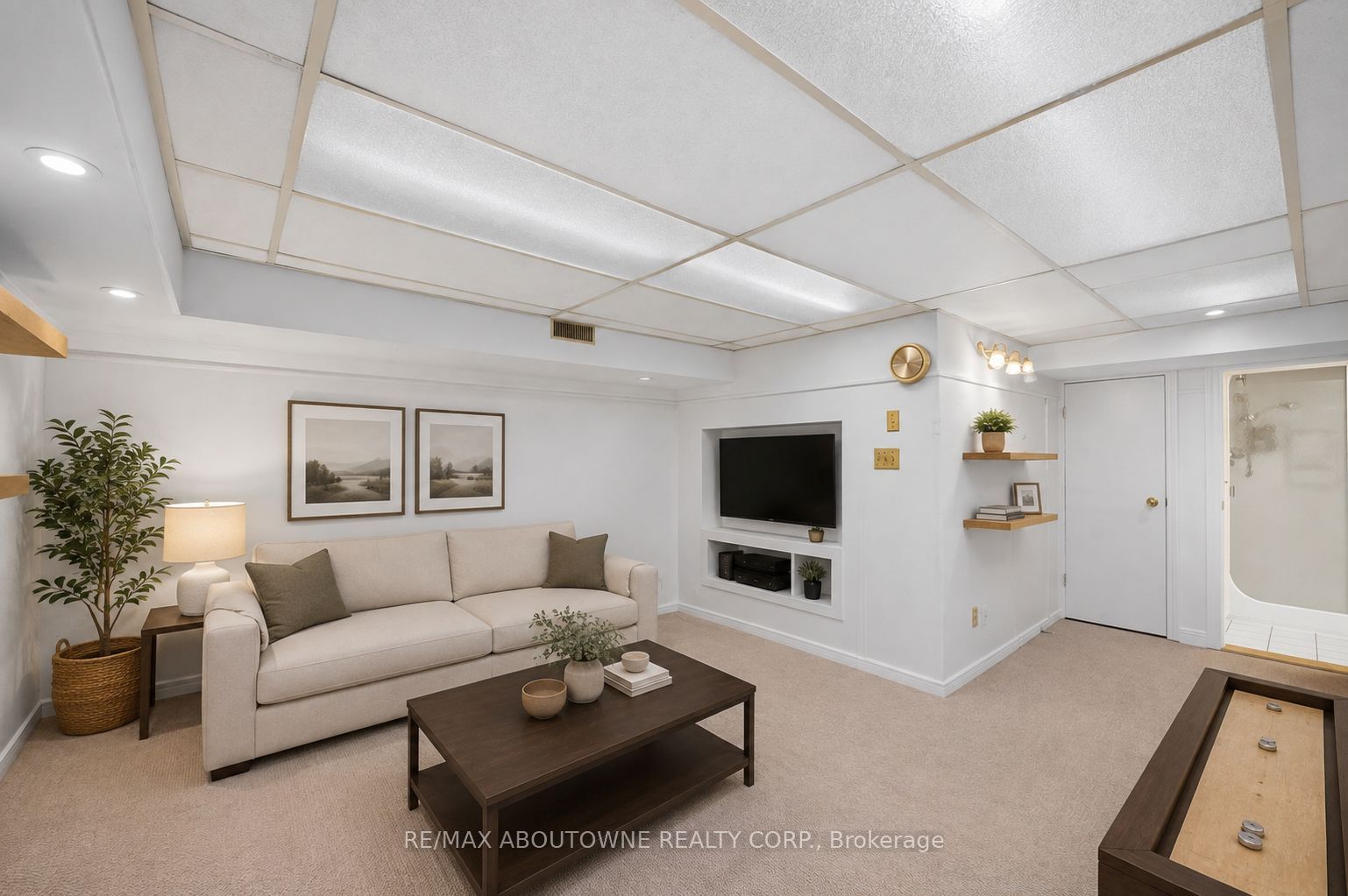 461 Blathwayte Lane Property Photo 21