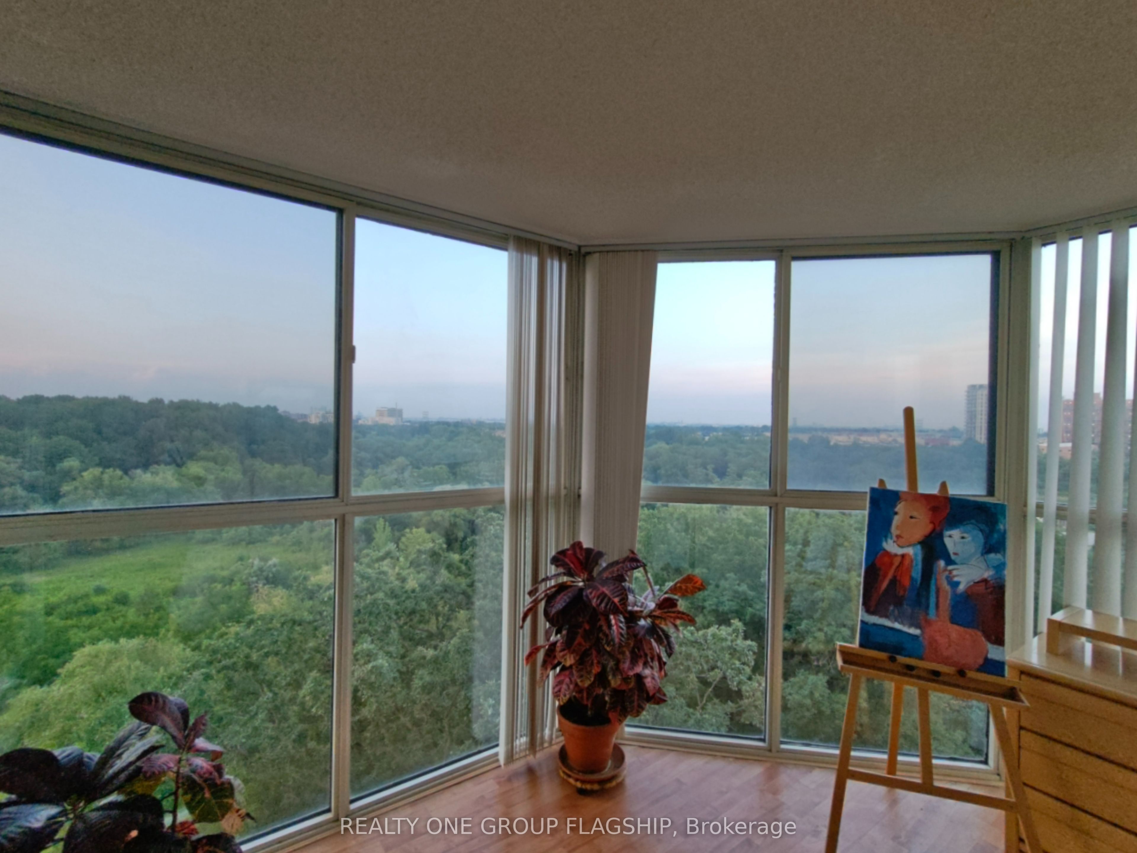 600 Rexdale Boulevard 802 Property Photo 3