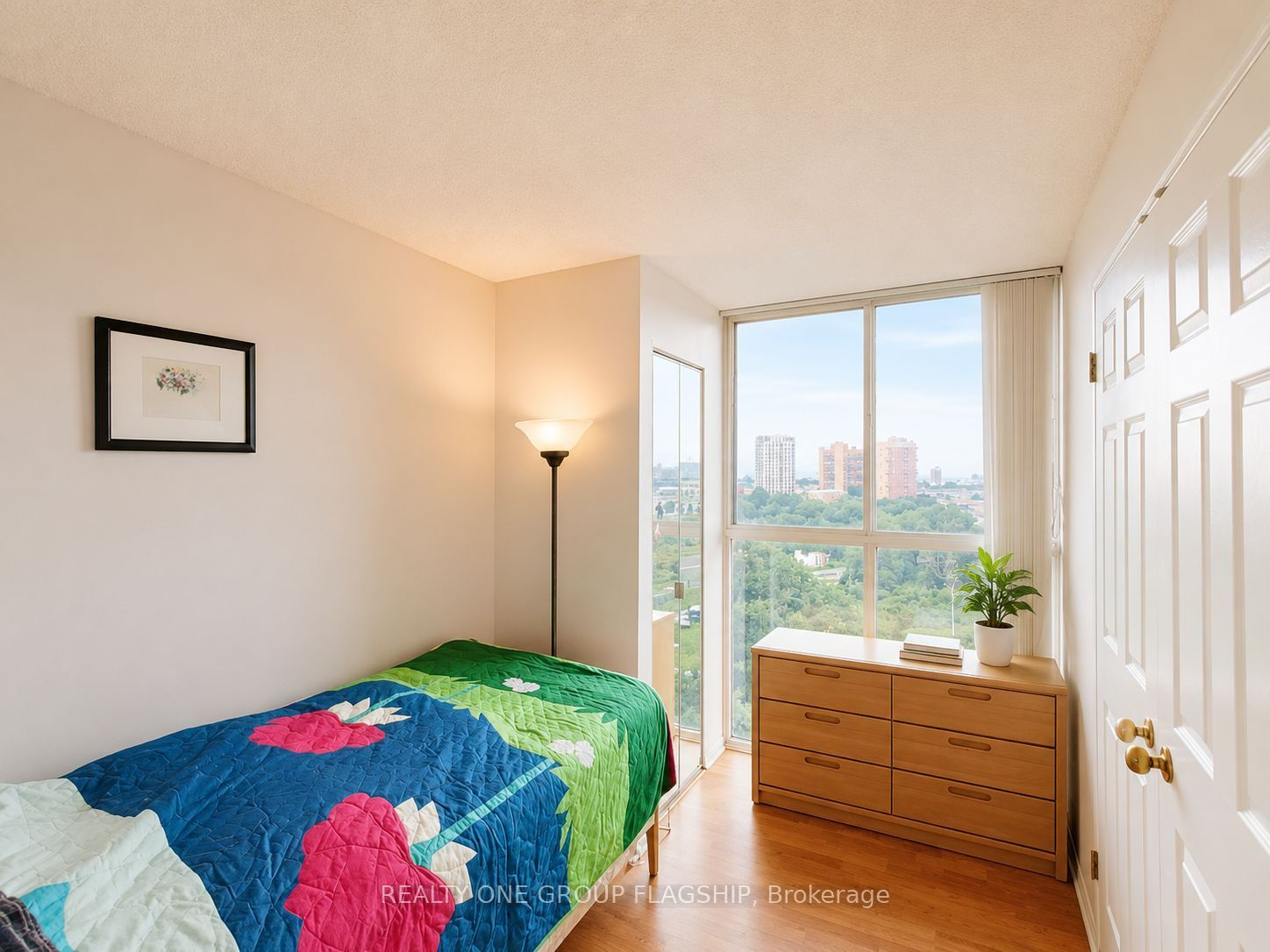 600 Rexdale Boulevard 802 Property Photo 5