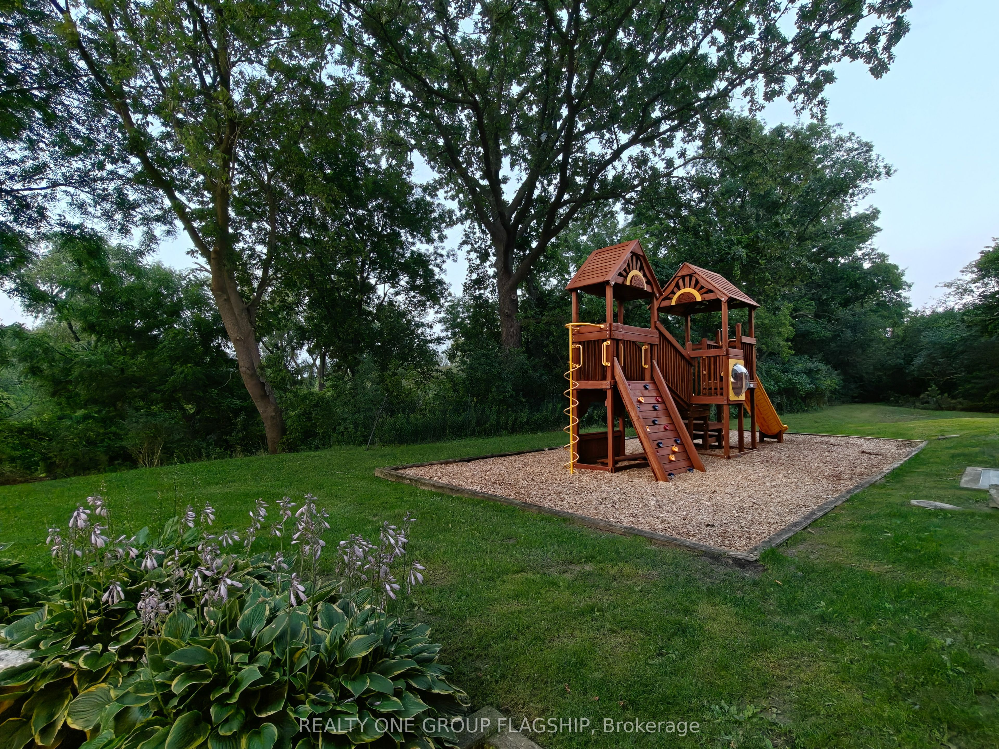 600 Rexdale Boulevard 802 Property Photo 15