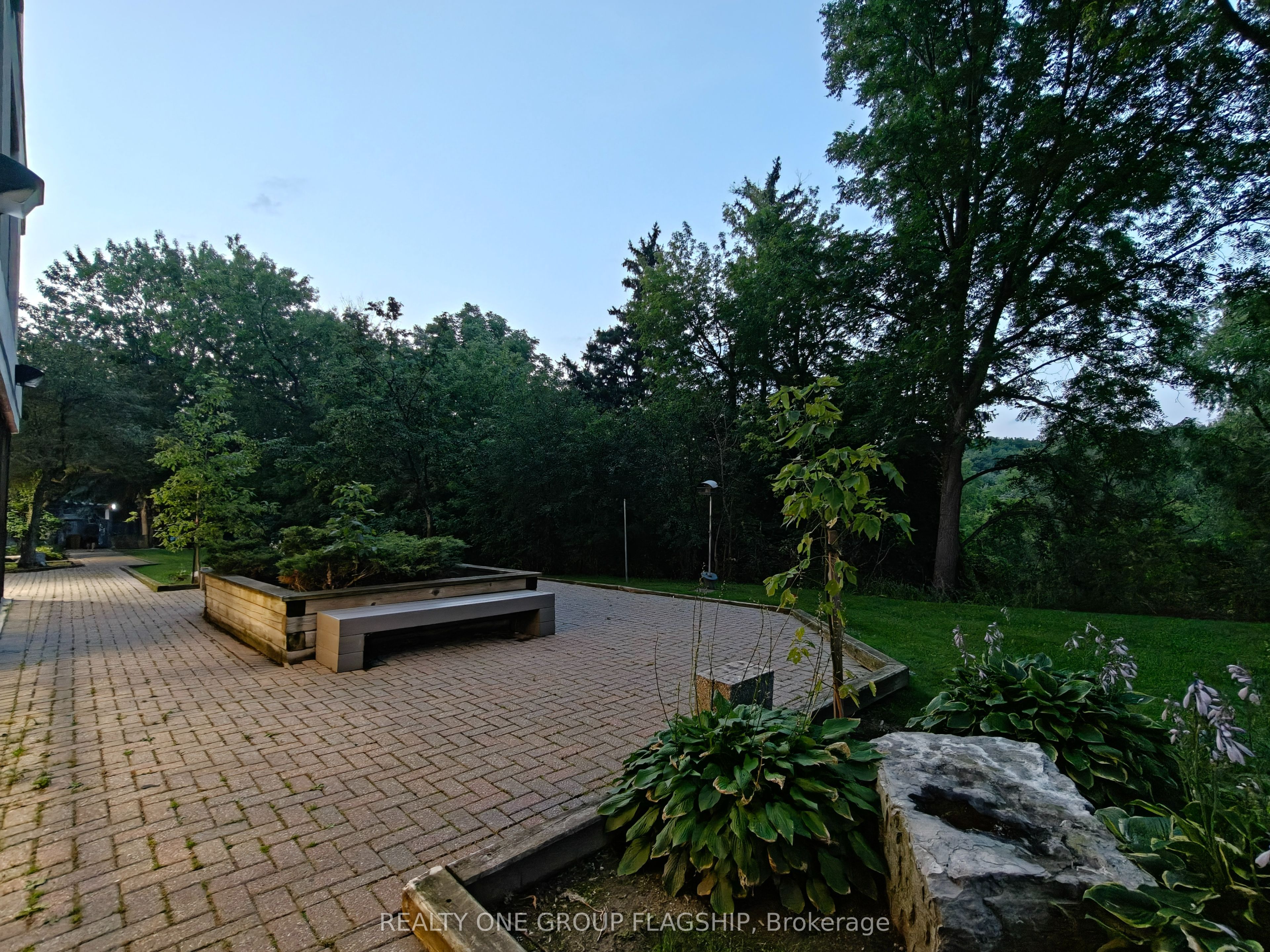 600 Rexdale Boulevard 802 Property Photo 16