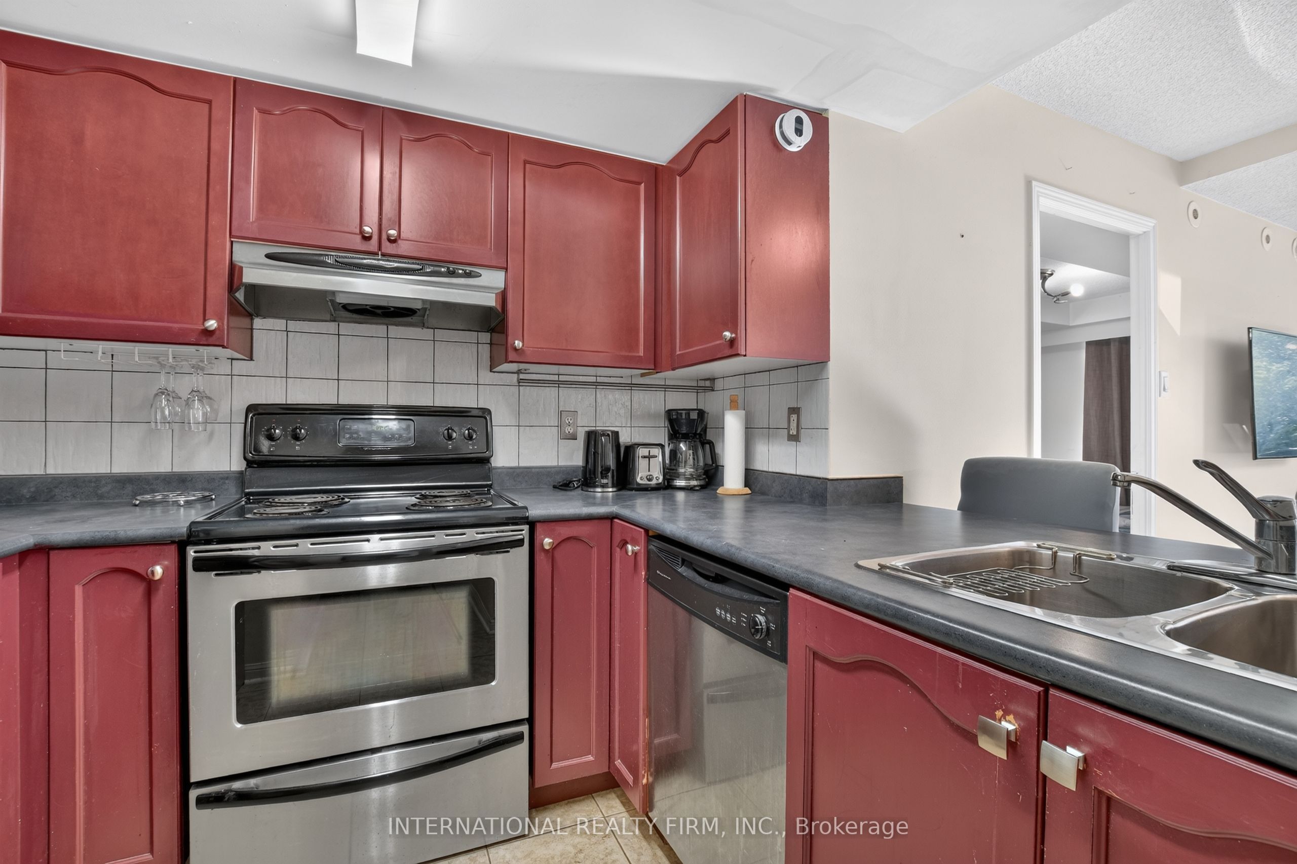 65 George Appleton Way 2088 Property Photo 7