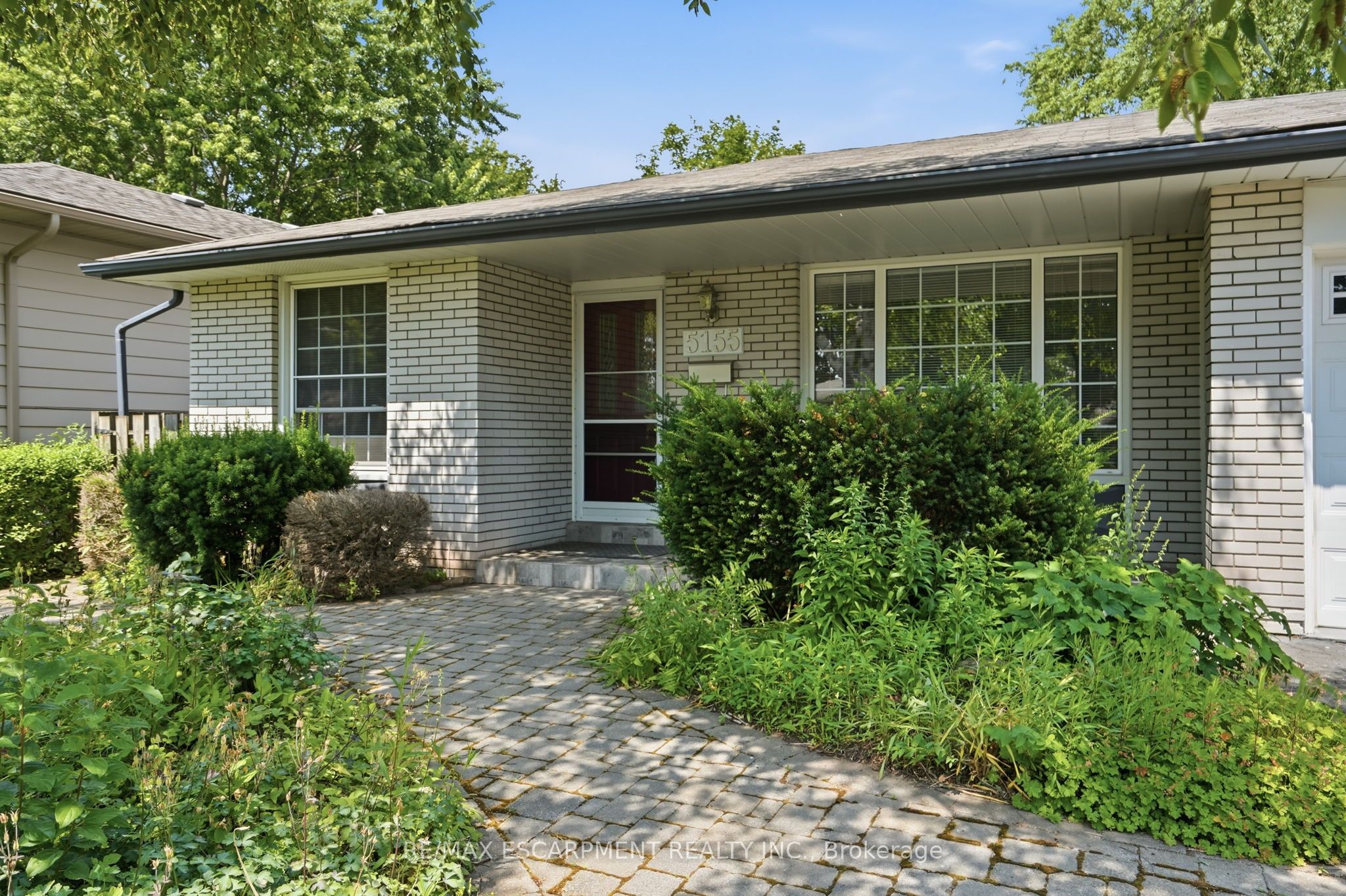 5155 Idlewood Crescent Property Photo 3