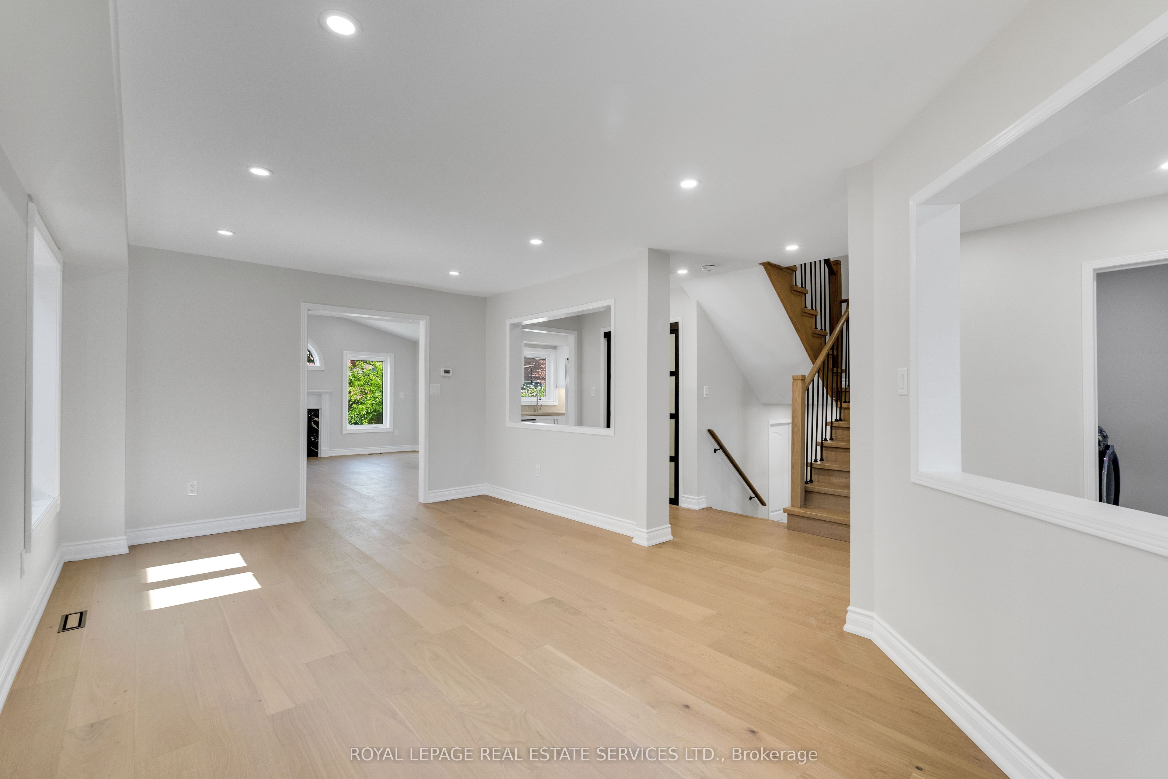 3955 Foxwood Avenue Property Photo 11