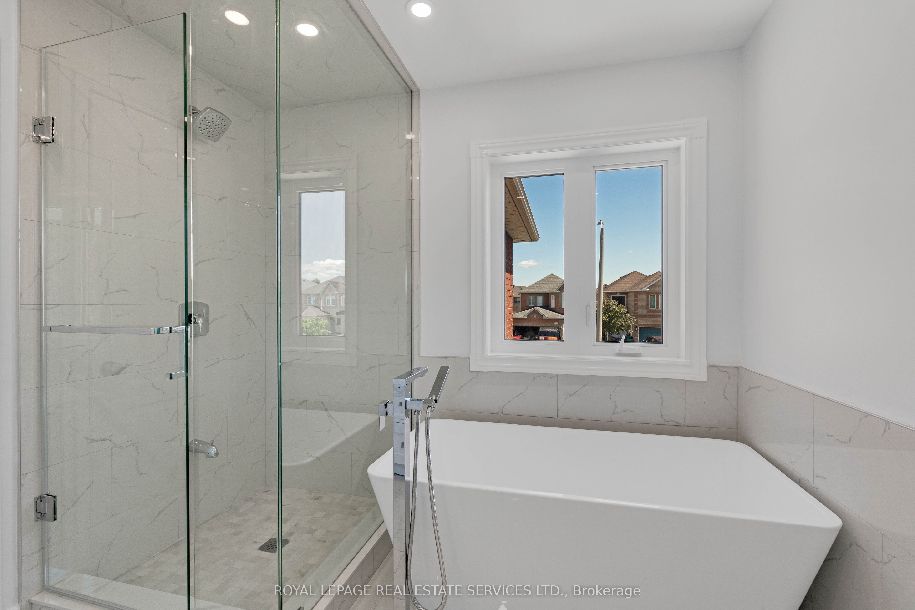 3955 Foxwood Avenue Property Photo 19