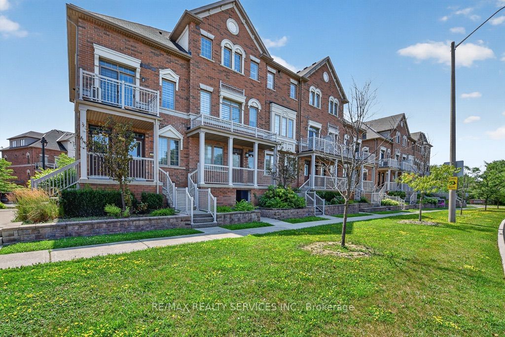 180 Howden Boulevard 15 Property Photo 1