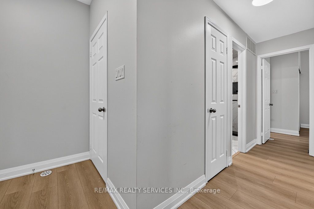 180 Howden Boulevard 15 Property Photo 25